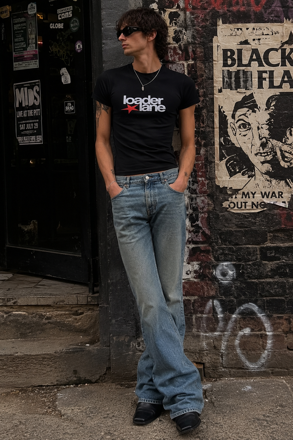 Fitted LL star tee.png