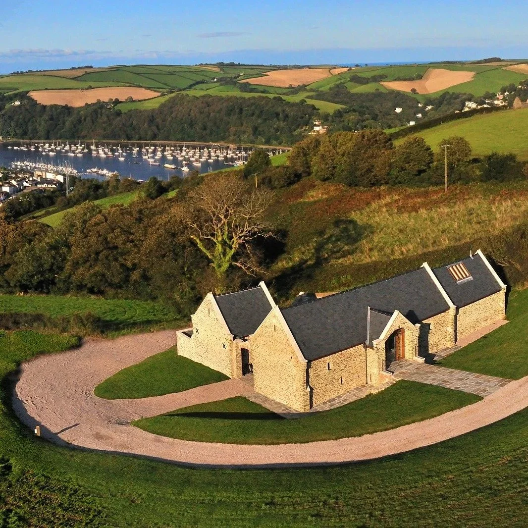 Beacon Barn | History &amp; Legacy

A project that remains an important part of our story.

Set within the Devon landscape, these 1849 Victorian stone barns were transformed into a contemporary home, retaining the character of the original buildings 