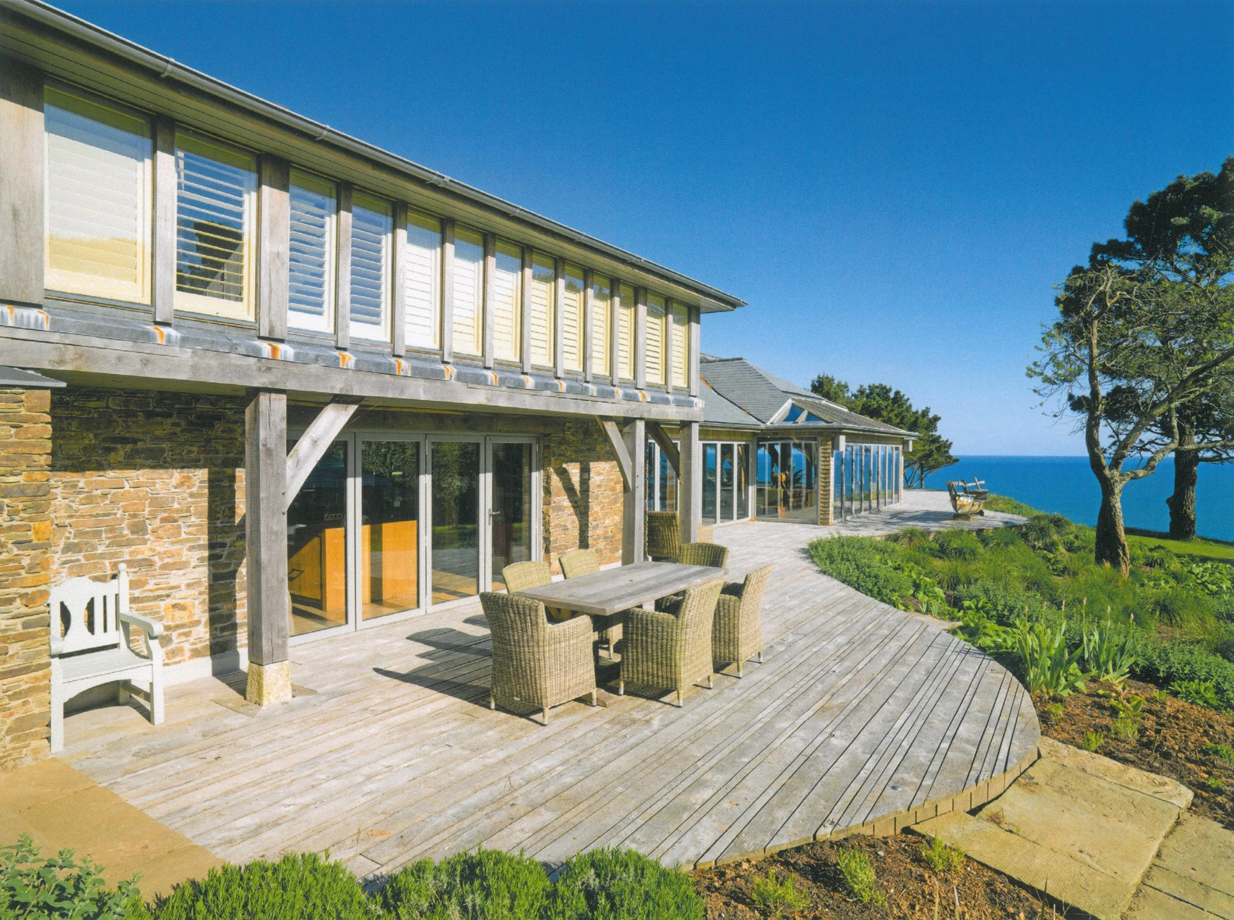 Savills_02.jpg
