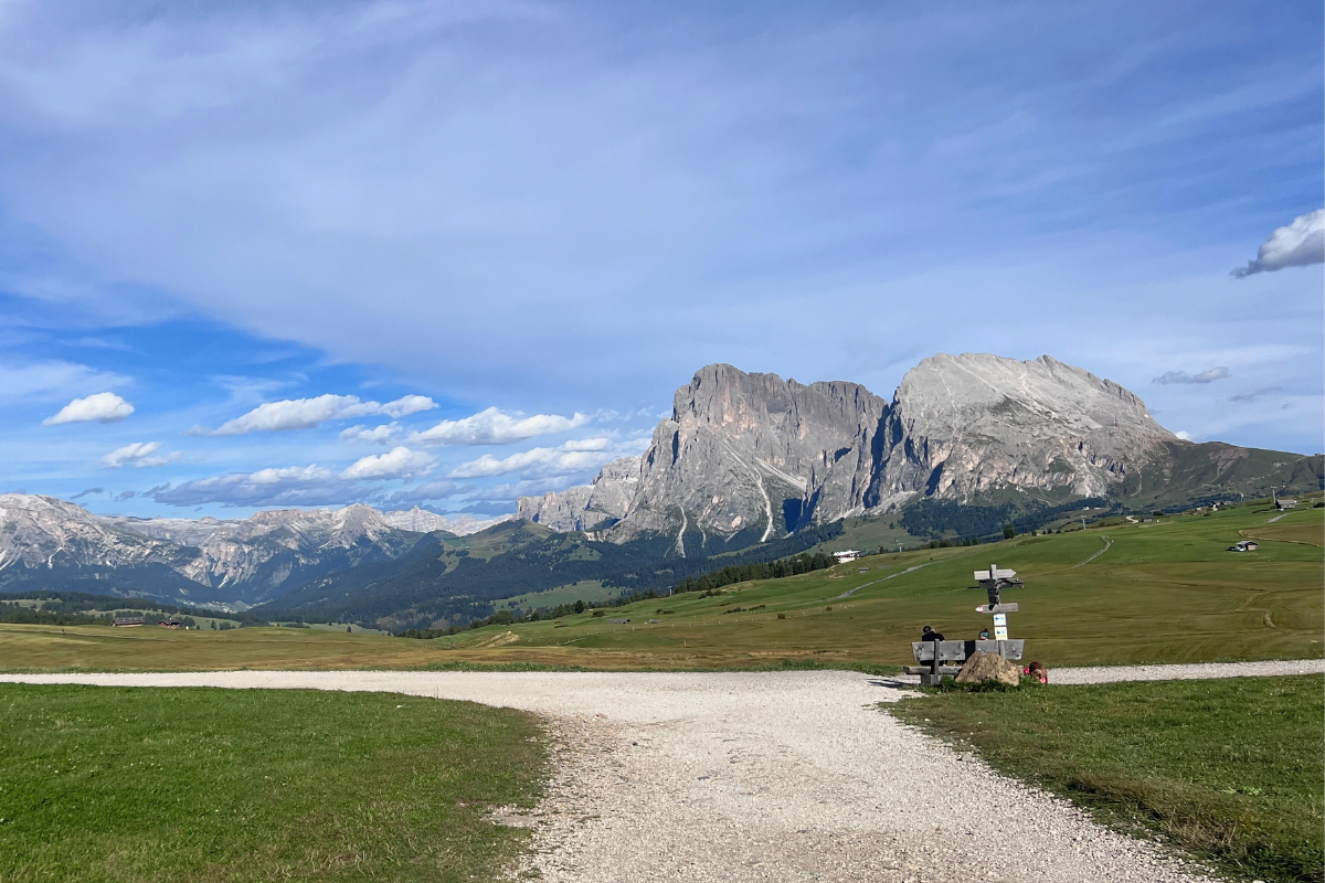 Free guide to easy Dolomites viewpoints and places without long hikes