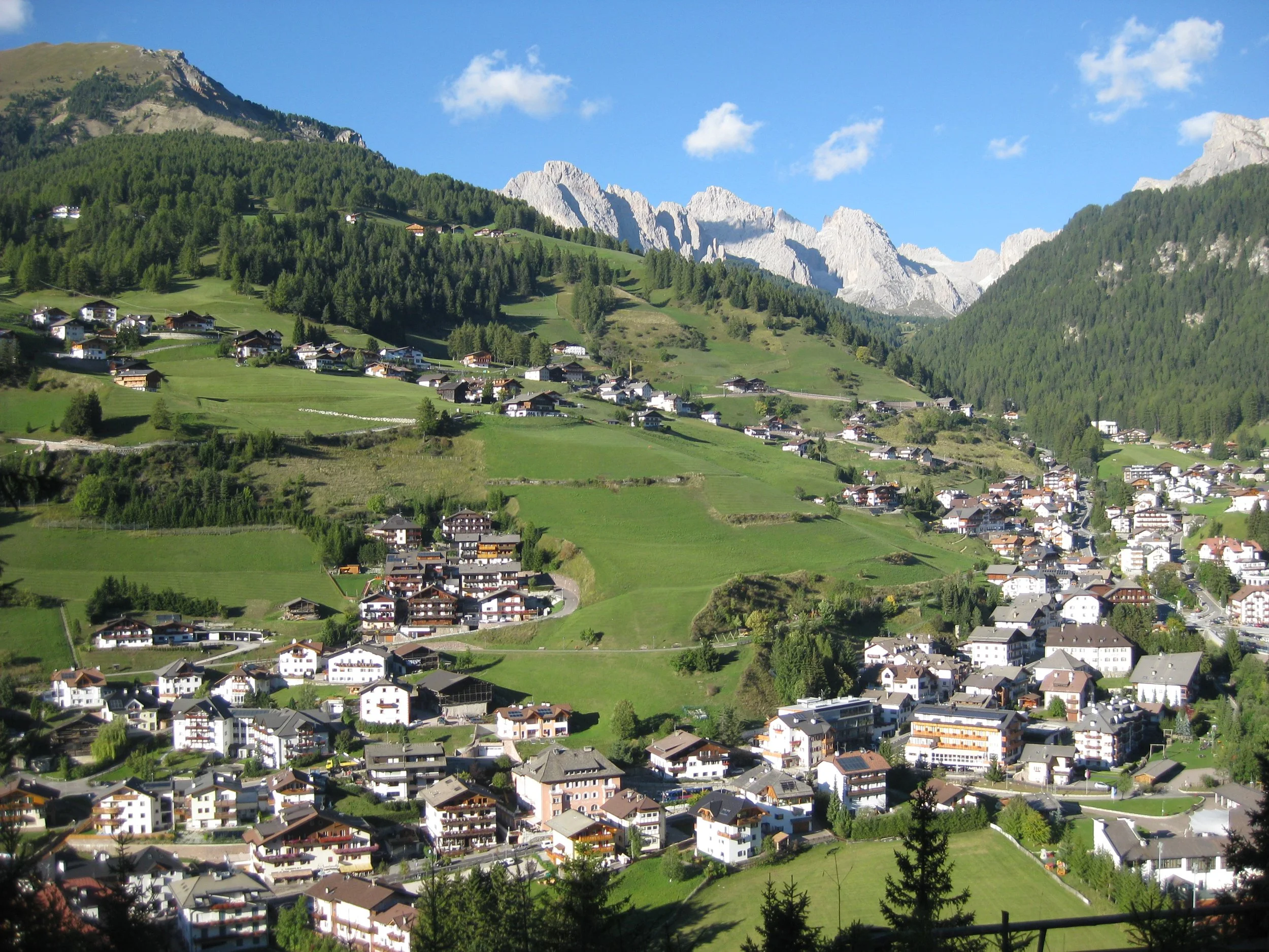 Free guide to choosing where to stay in the Dolomites