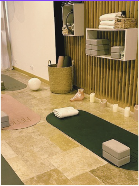Studio Yoga &  Pilates