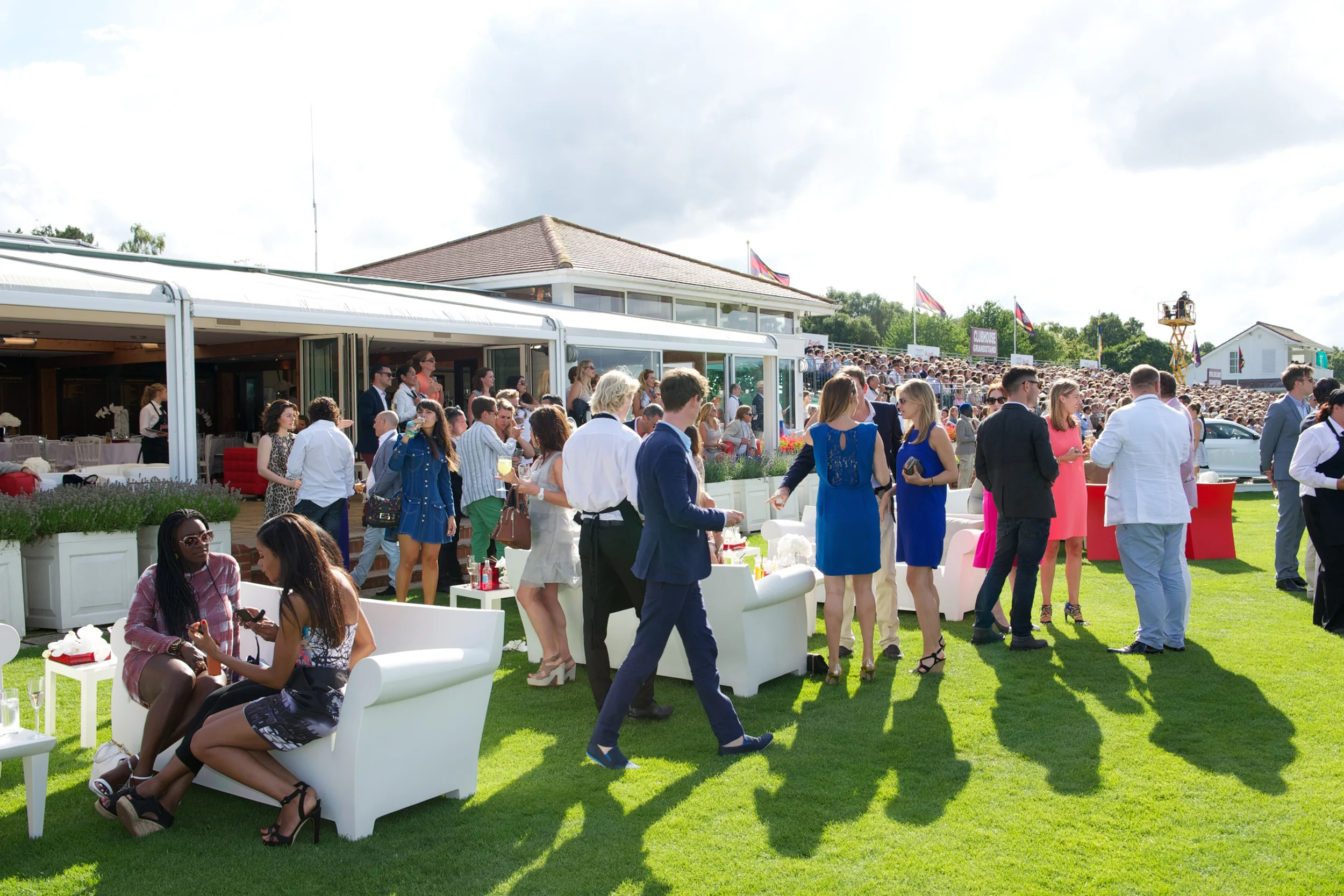 Guests_280.jpg