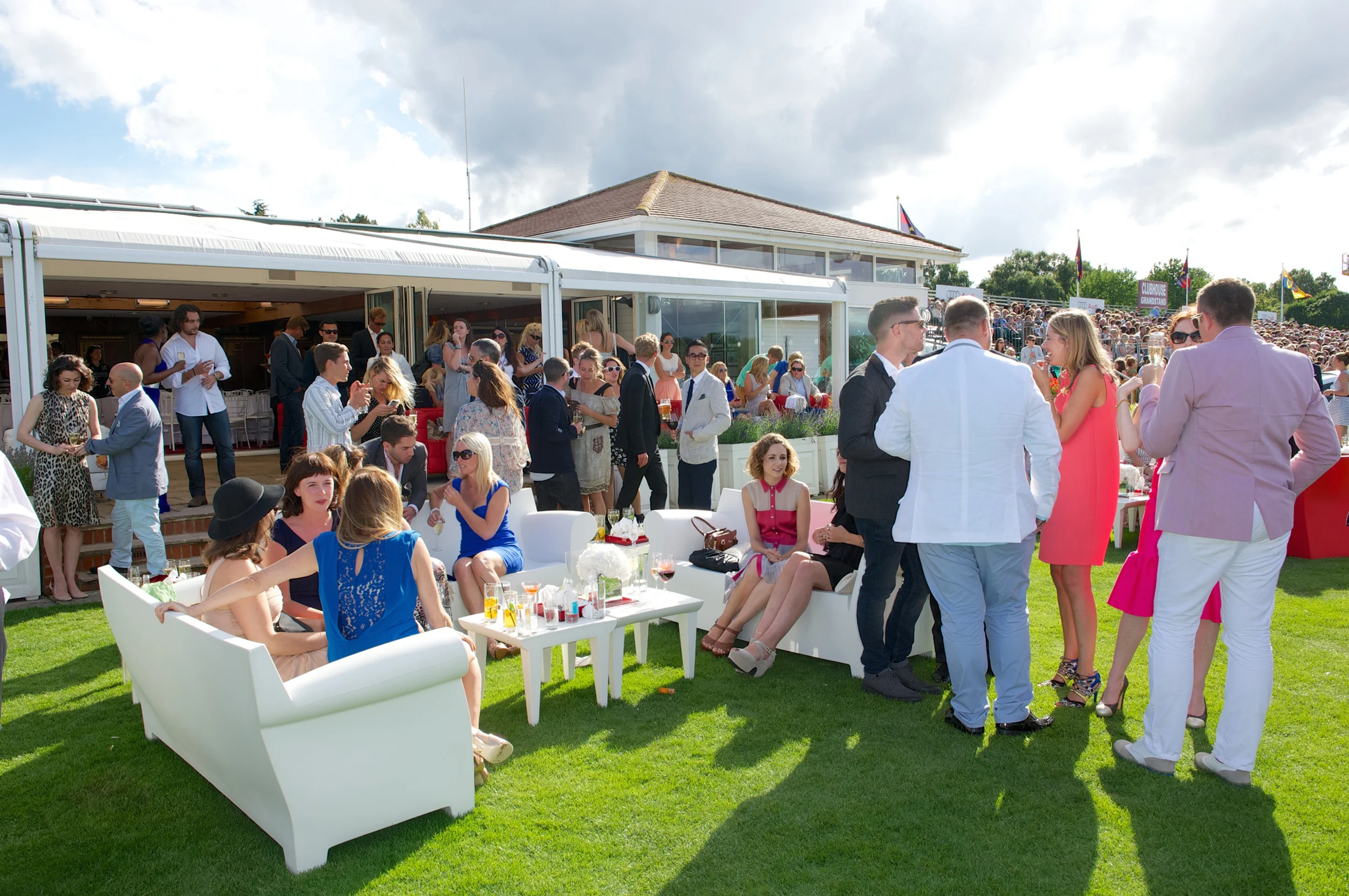 Guests_511.jpg