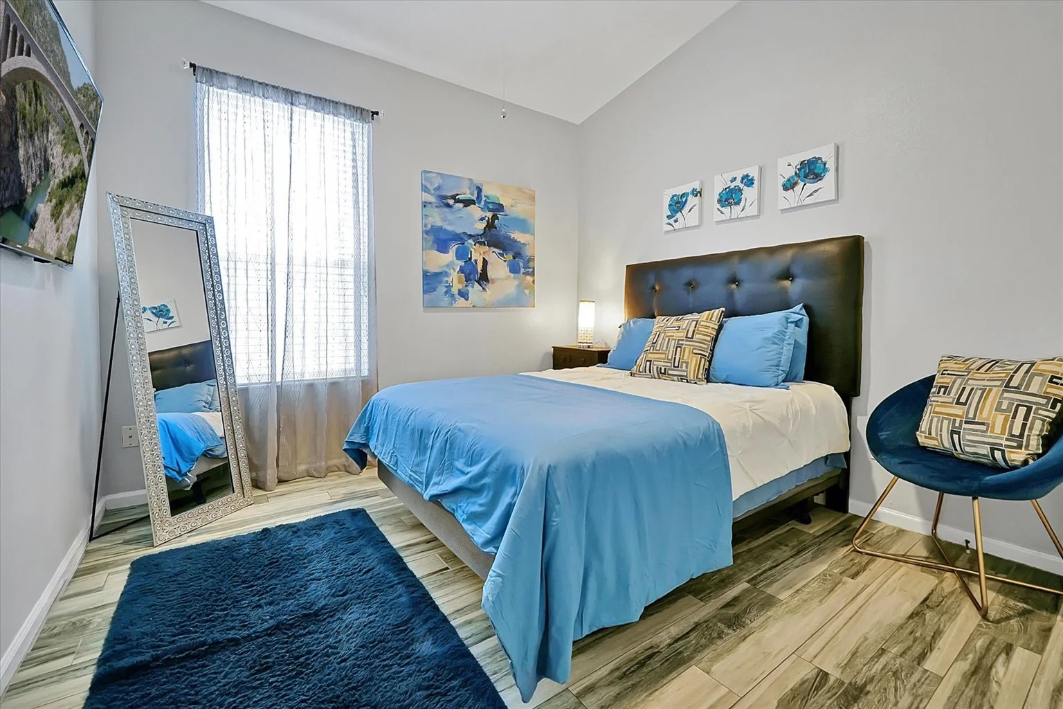 2nd Master Queen Bed.jpg