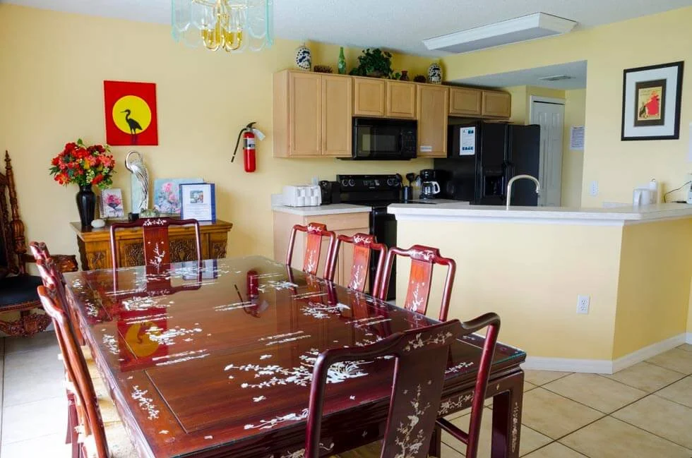 Kitchen & Dining Table.jpg