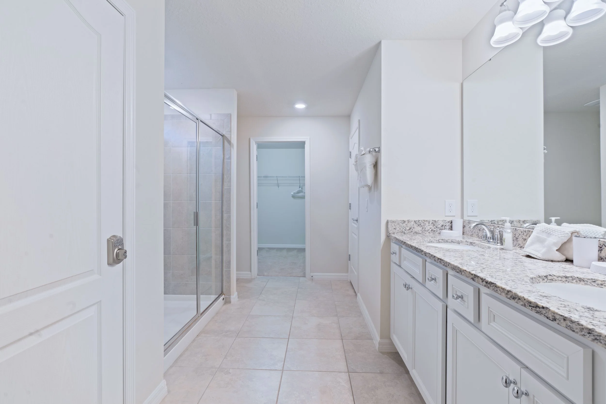 masterbathroom_1-mP4MzMn52ycLDyXz.jpg