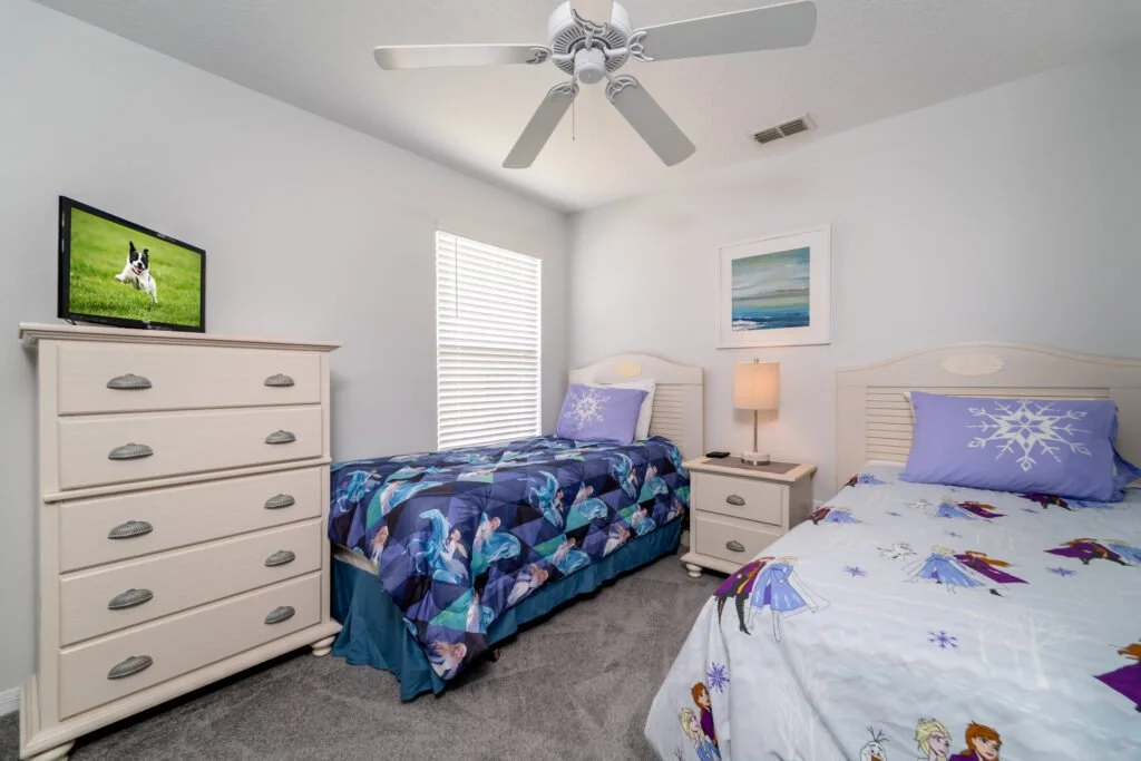 Bedroom 4.jpg