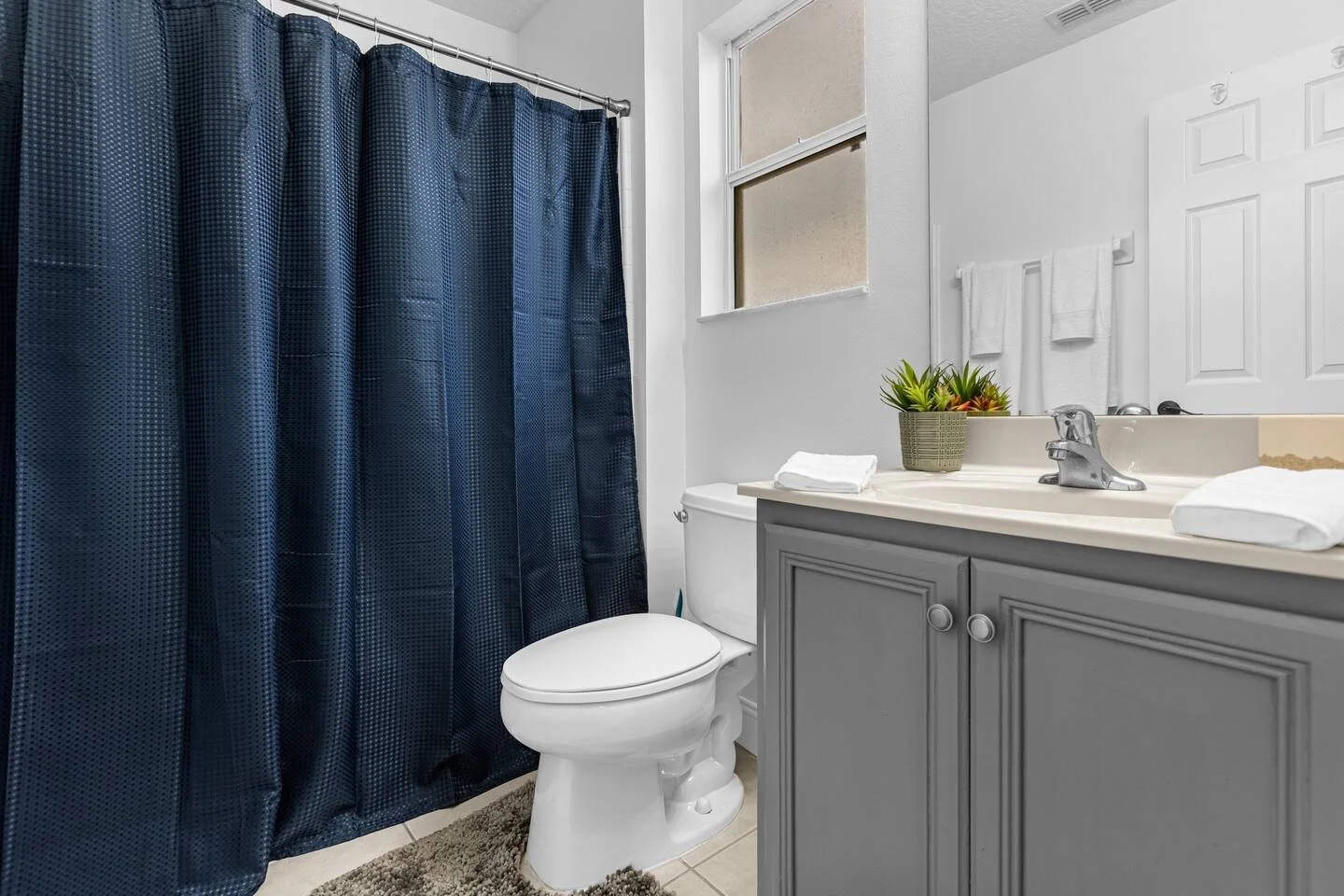 Bathroom 3.jpeg