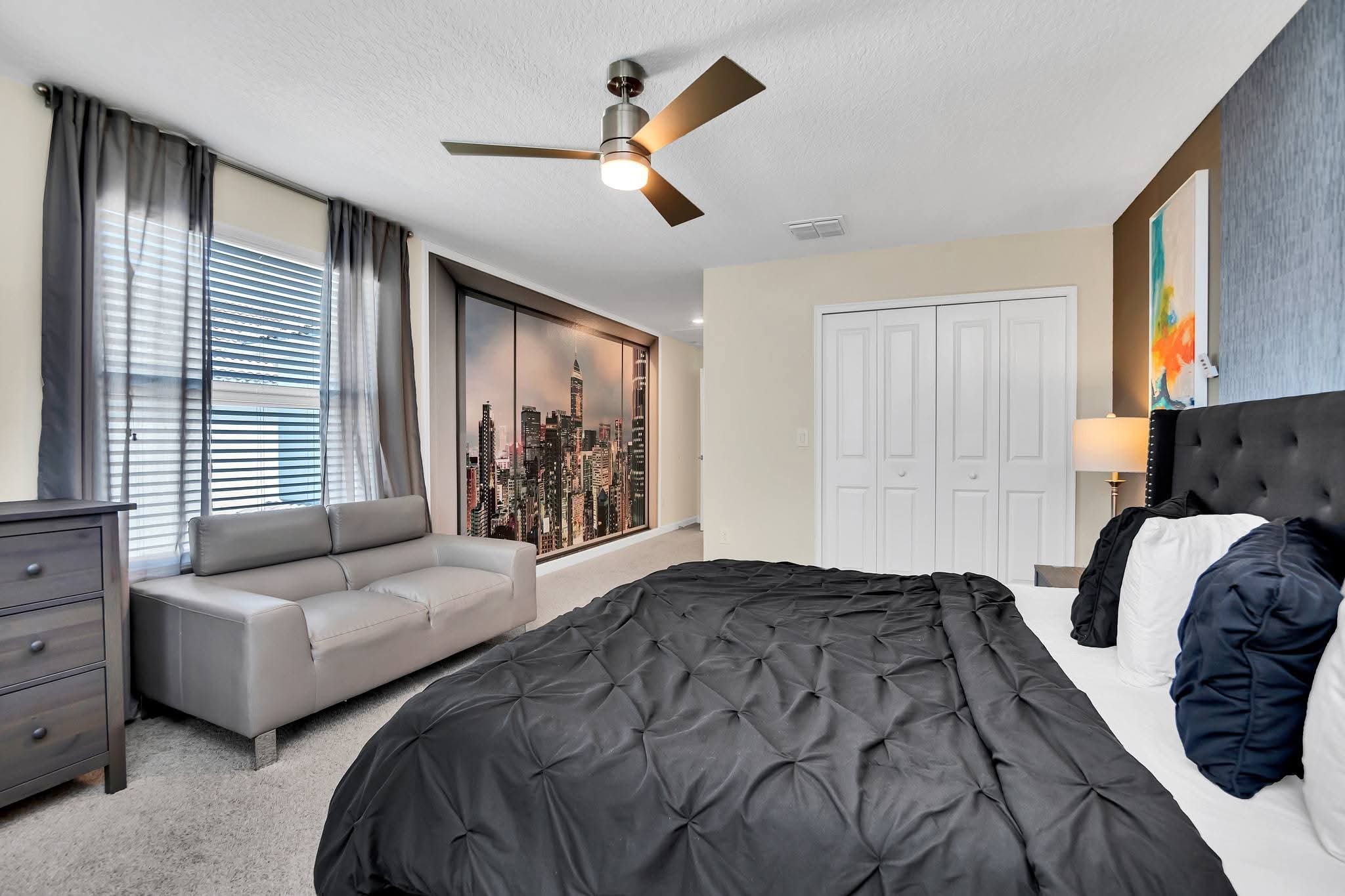 King bedroom.jpg