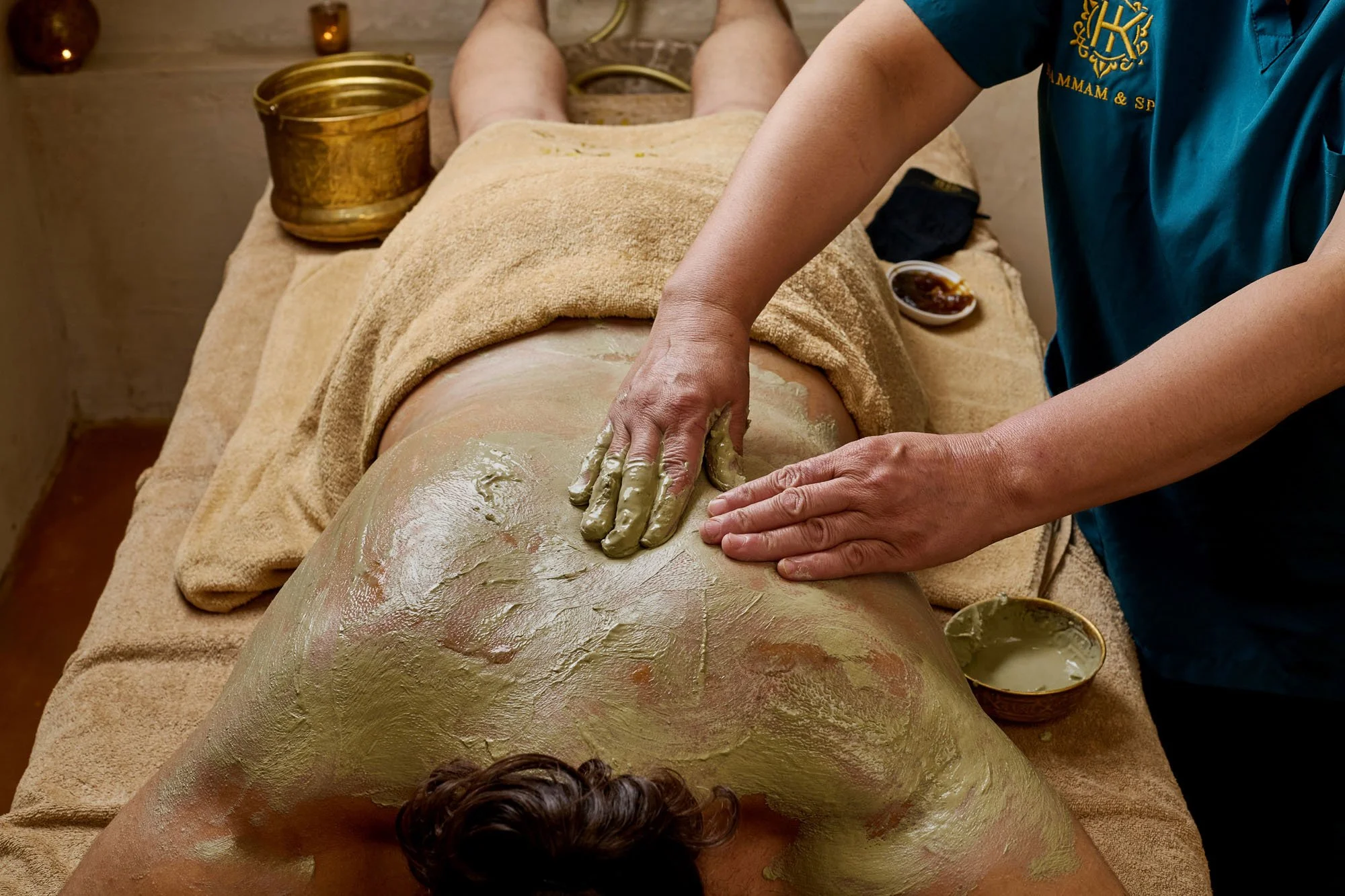 5 Benefits of Clay Mask Hammam Rituals for Glowing Skin