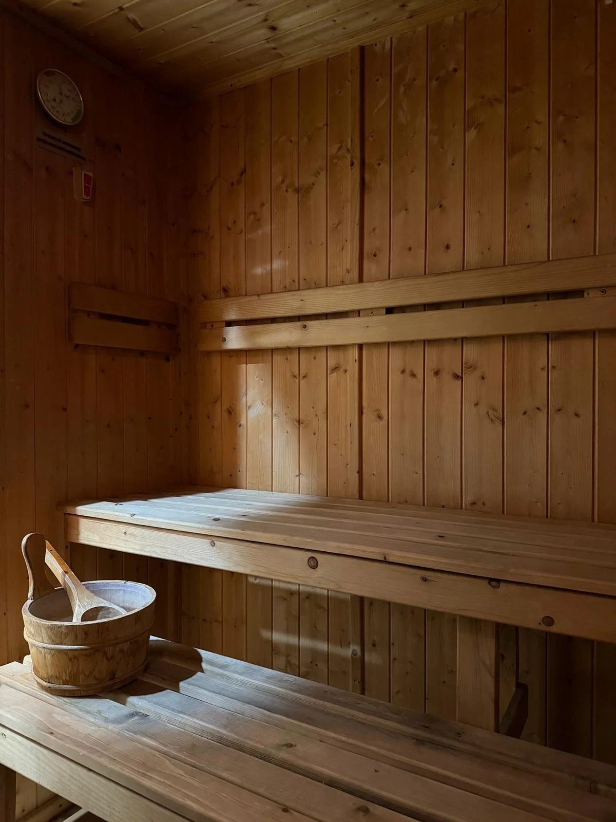 sauna room 