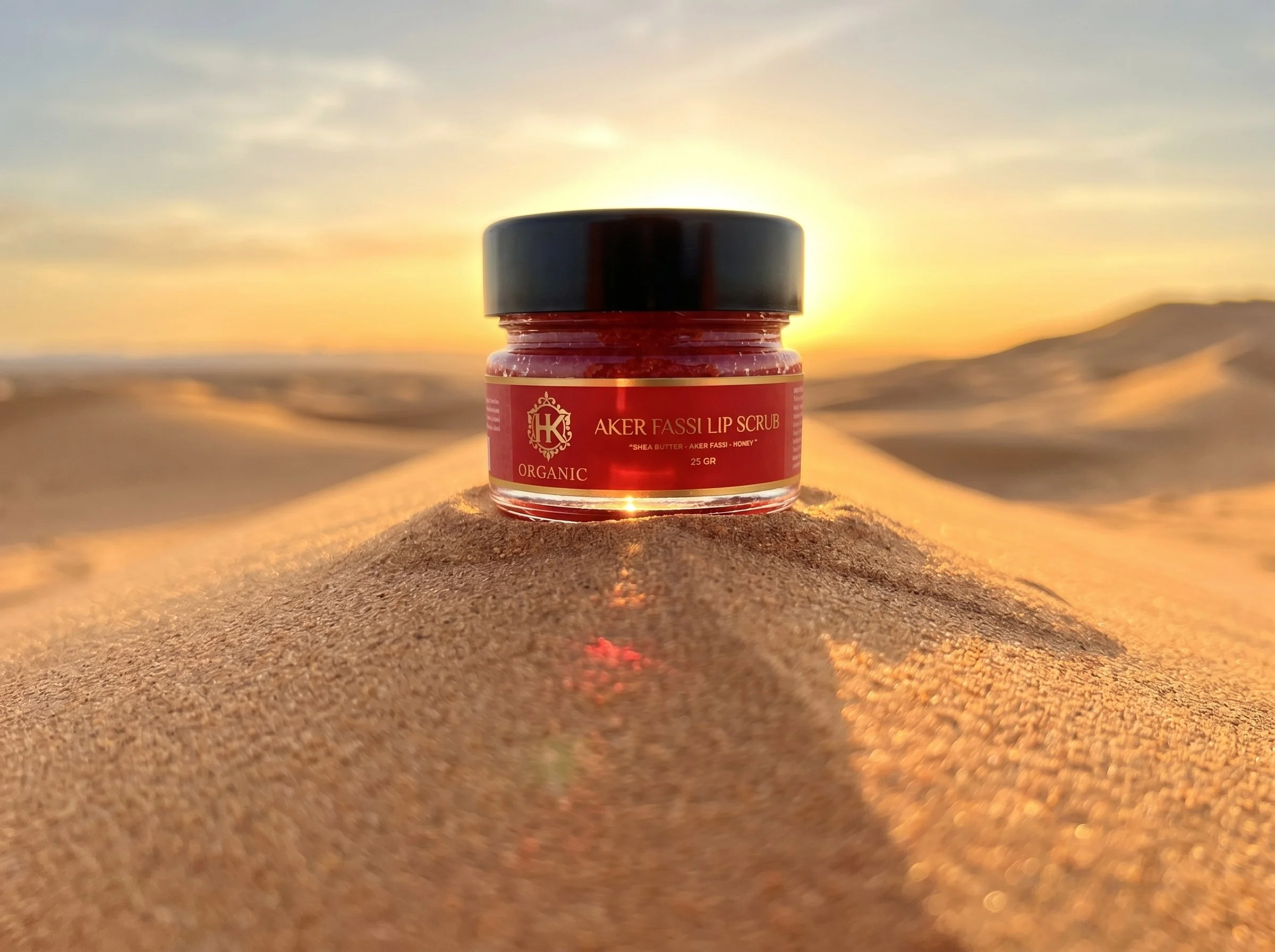 AKKER FASSI LIP SCRUB (18).jpeg