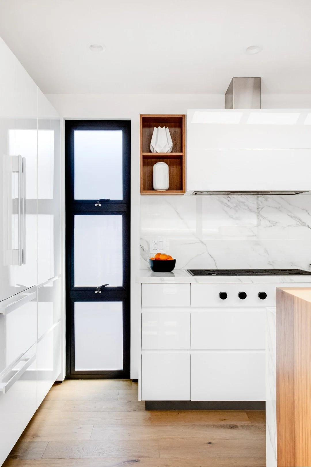 Simplicity stealing the show.

Lens: @chadmellon

#AndersLasaterArchitects
#ExceptionalLiving
#LagunaBeachArchitecture
#OrangeCountyHomes
#LuxuryHomeDesign
#TimelessArchitecture
#InspiredSpaces
#DesignWithPurpose
#CustomHomeDesignOC
#ModernArchitectu