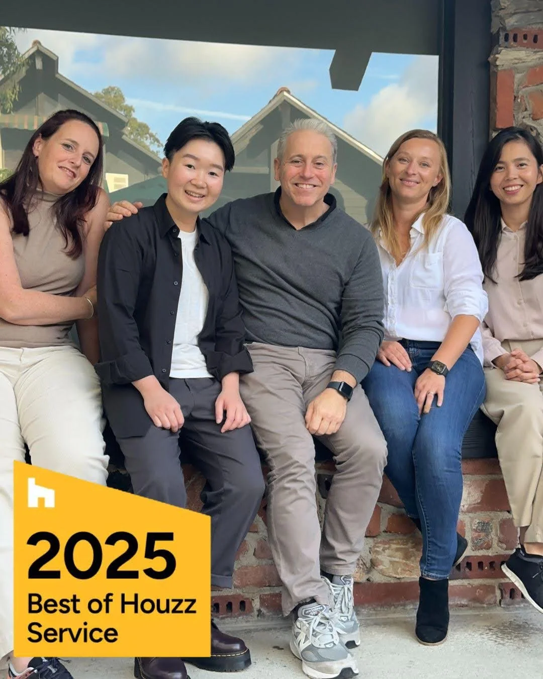 Honored to receive a Best of Houzz Award for Service.

Because this recognition is based on client reviews, it speaks to the relationships behind the work just as much as the work itself. Every project is a true collaboration, grounded in thoughtful 