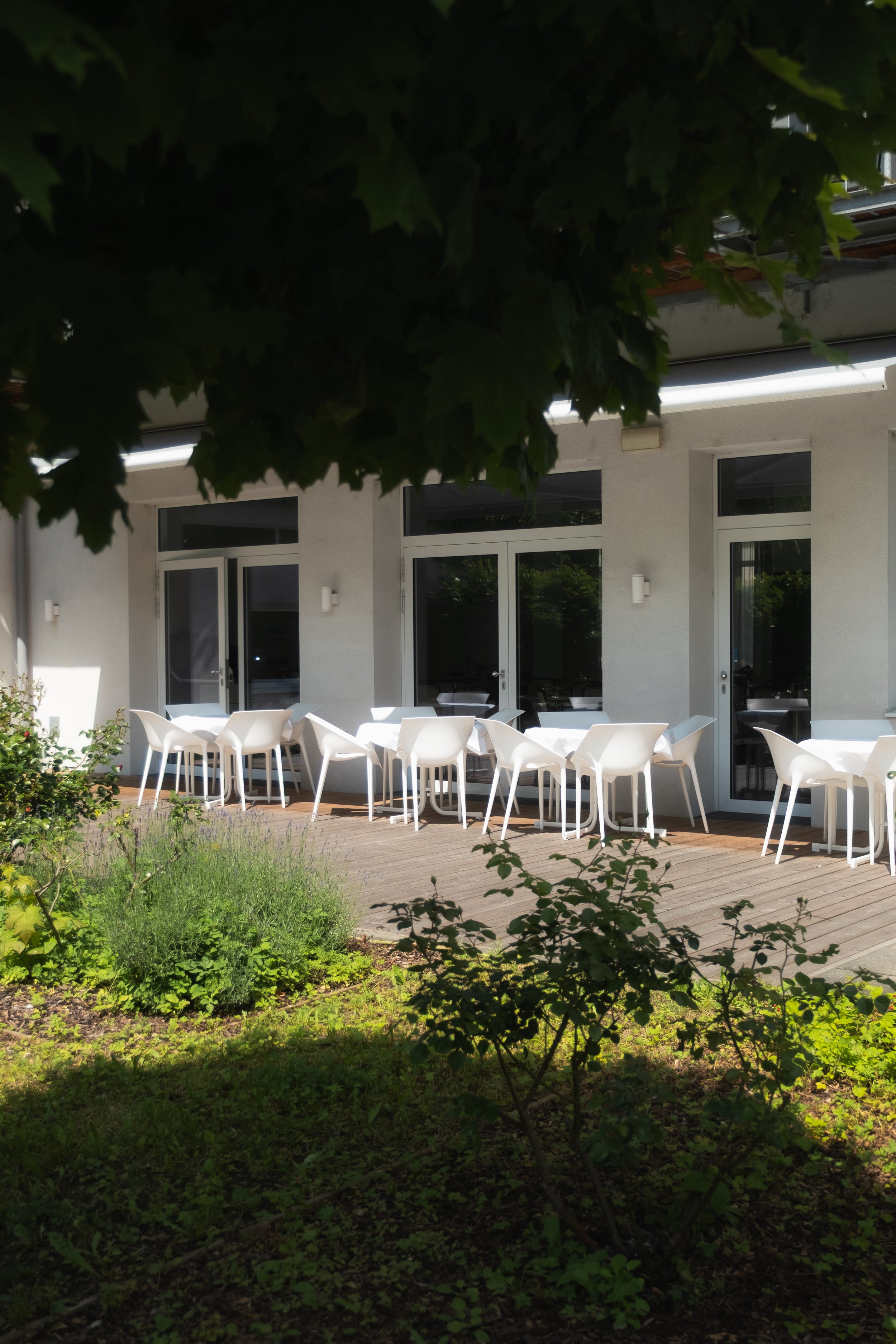 Ruhige Innenhofterrasse des City-Hotel Linz