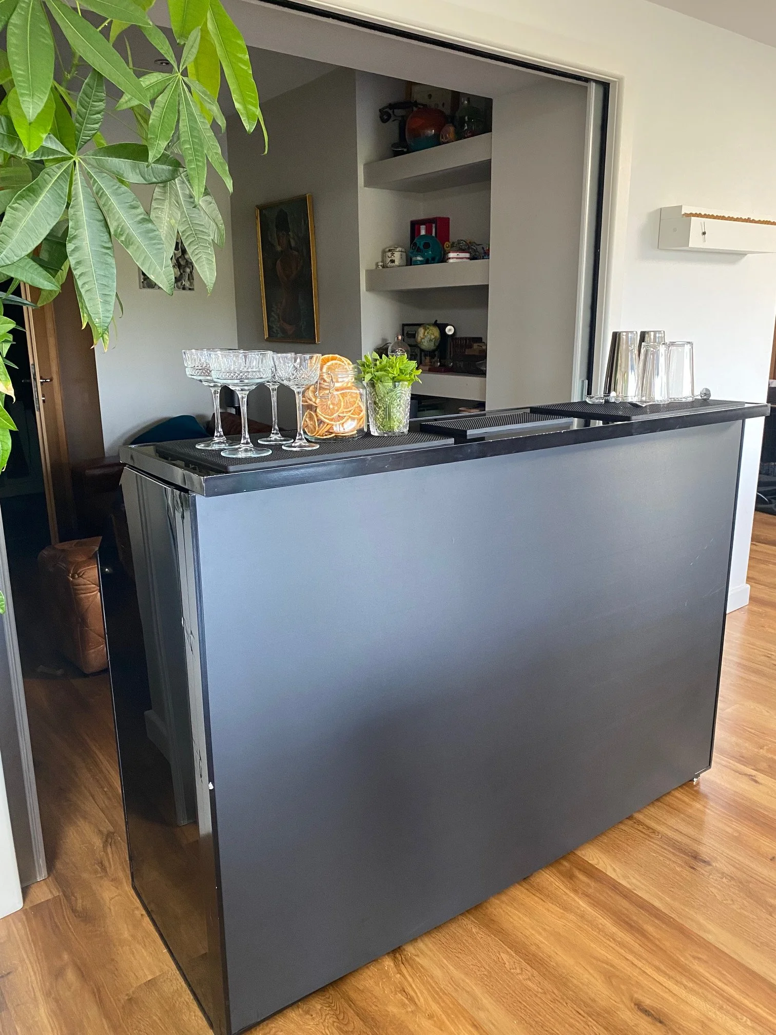 MM Mobile bar.jpg