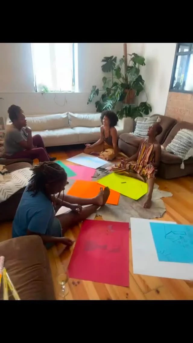 As artists and creatives, we sometimes forget how essential play really is.
As women, we often forget we need it to stay inspired and unafraid to be seen.
Our grown folks PLAY DATE @m8triarch.pt reminded us: joy is fuel, laughter is medicine, and