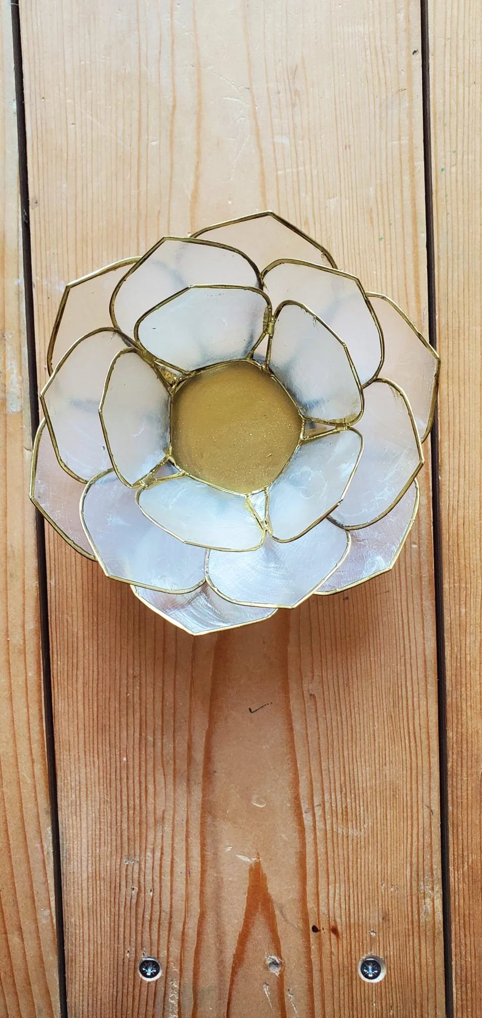 Bougeoir fleur de lotus en coquille de Capiz - blanc