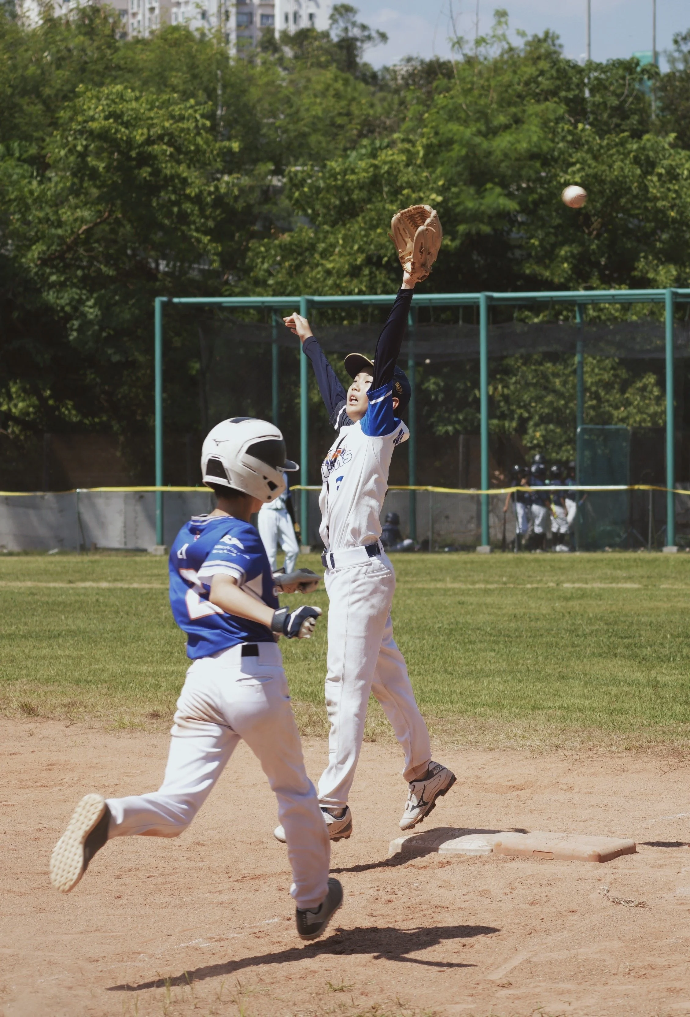 Majors Eagles vs. Kaakiro Black