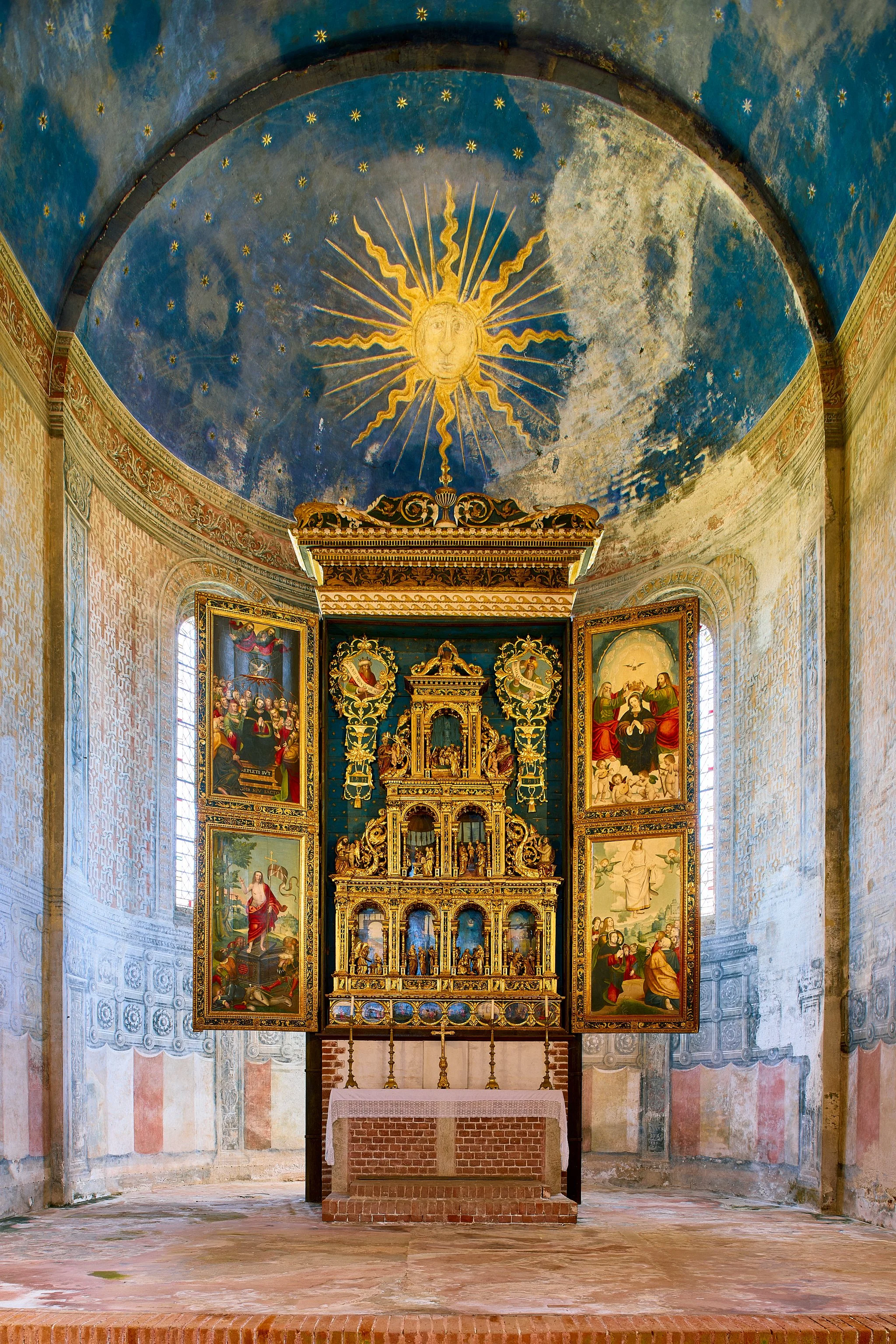 affreschi abbazia di Staffarda architettura medievale