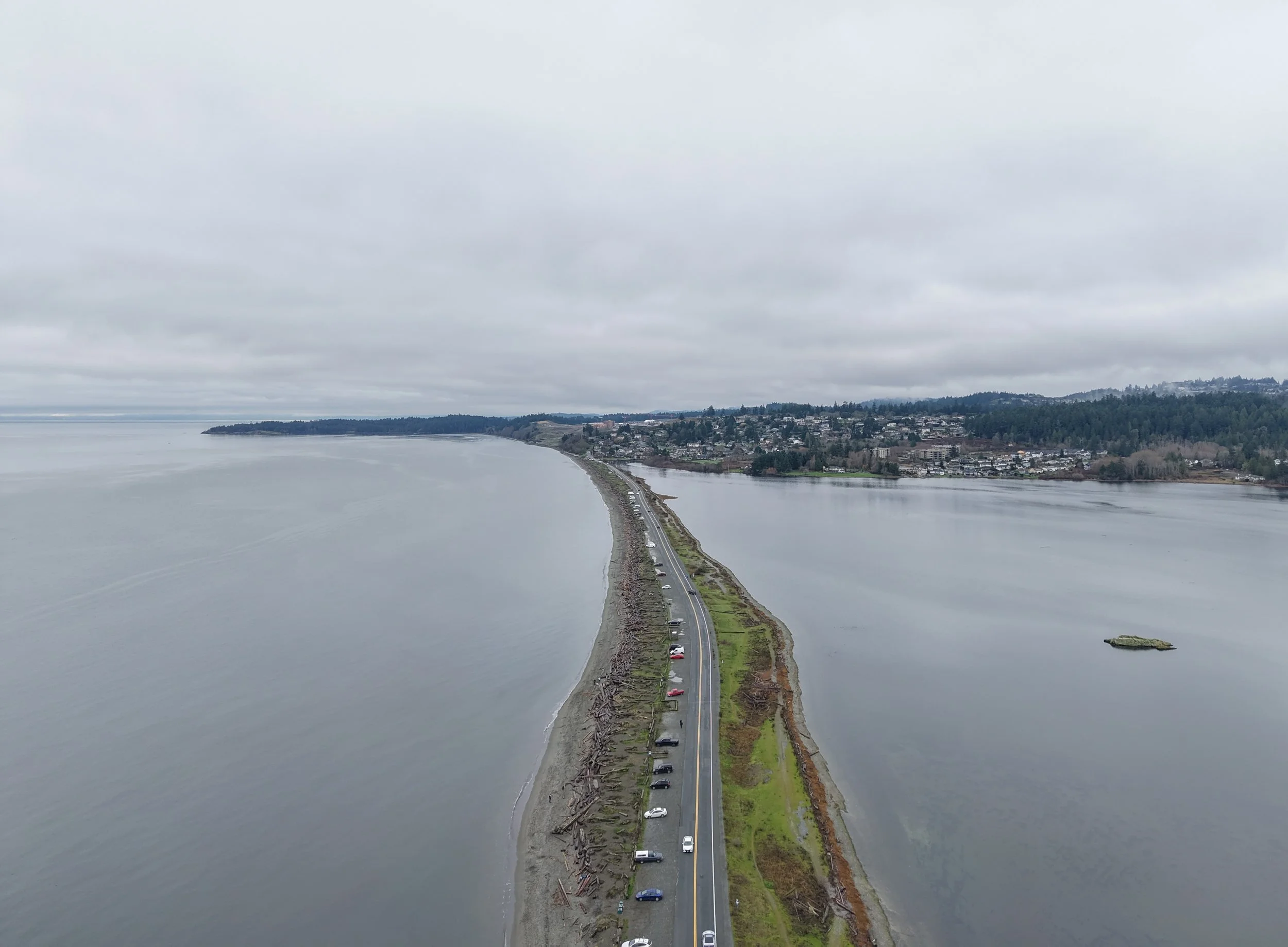 Aerial view of Ocean Boulevard stretching between lagoon and open water.