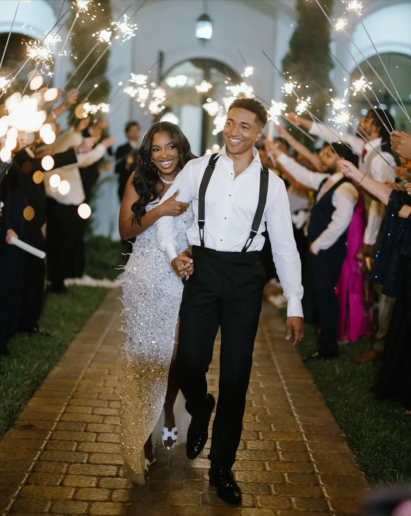 Highlighting @gabbymorr 2nd look. This gorgeous @galialahav dress set the tone for the rest of the evening 💃🏻 
@faithful_weddings
@lacasatoscana 
@mua_ttt_tia