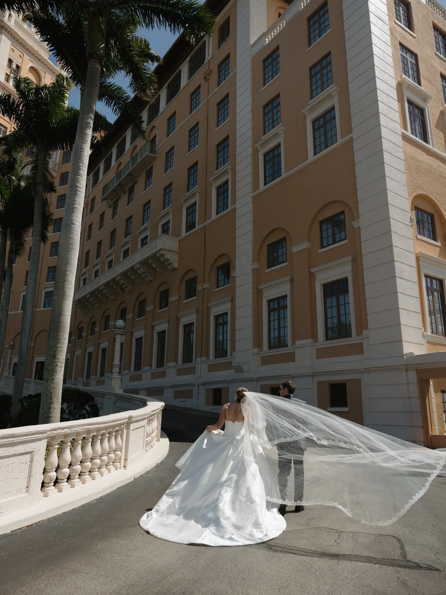 Jordan + Moshe 🤍 

@petalprod 
@eventology 
@rockwithu @rockwithuproductions