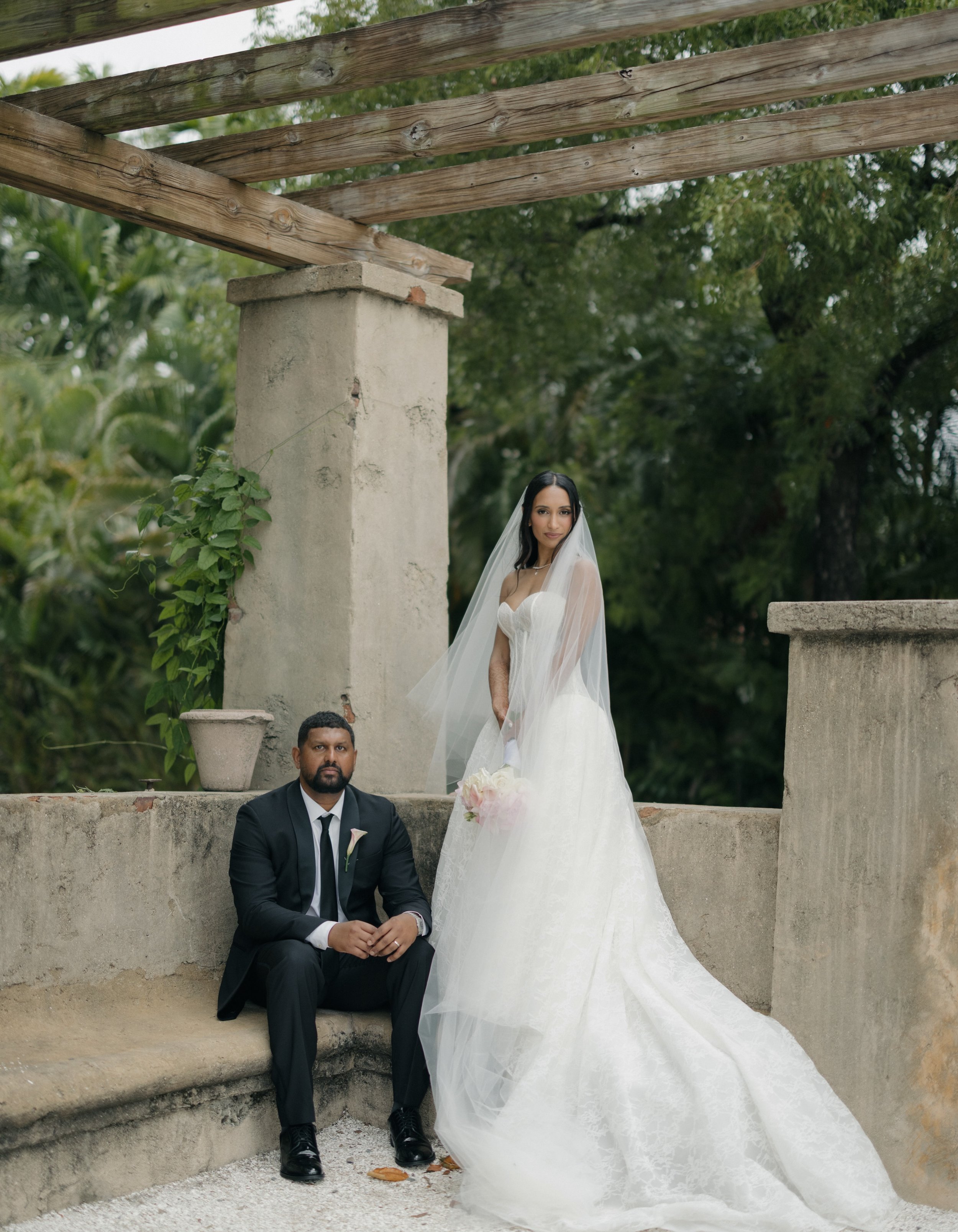 ALINA + RAJ 

PHOTO @melanniemorfaphoto 
PLANNER @joynblissevents 
CATERING @hc.collective 
DECOR @danielevents 
BEAUTY @marliciousmakeup 
HENNA @farahsmehndifl 
ENTERTAINMENT @esharpentertainment 
CAKE @eddascakedesign