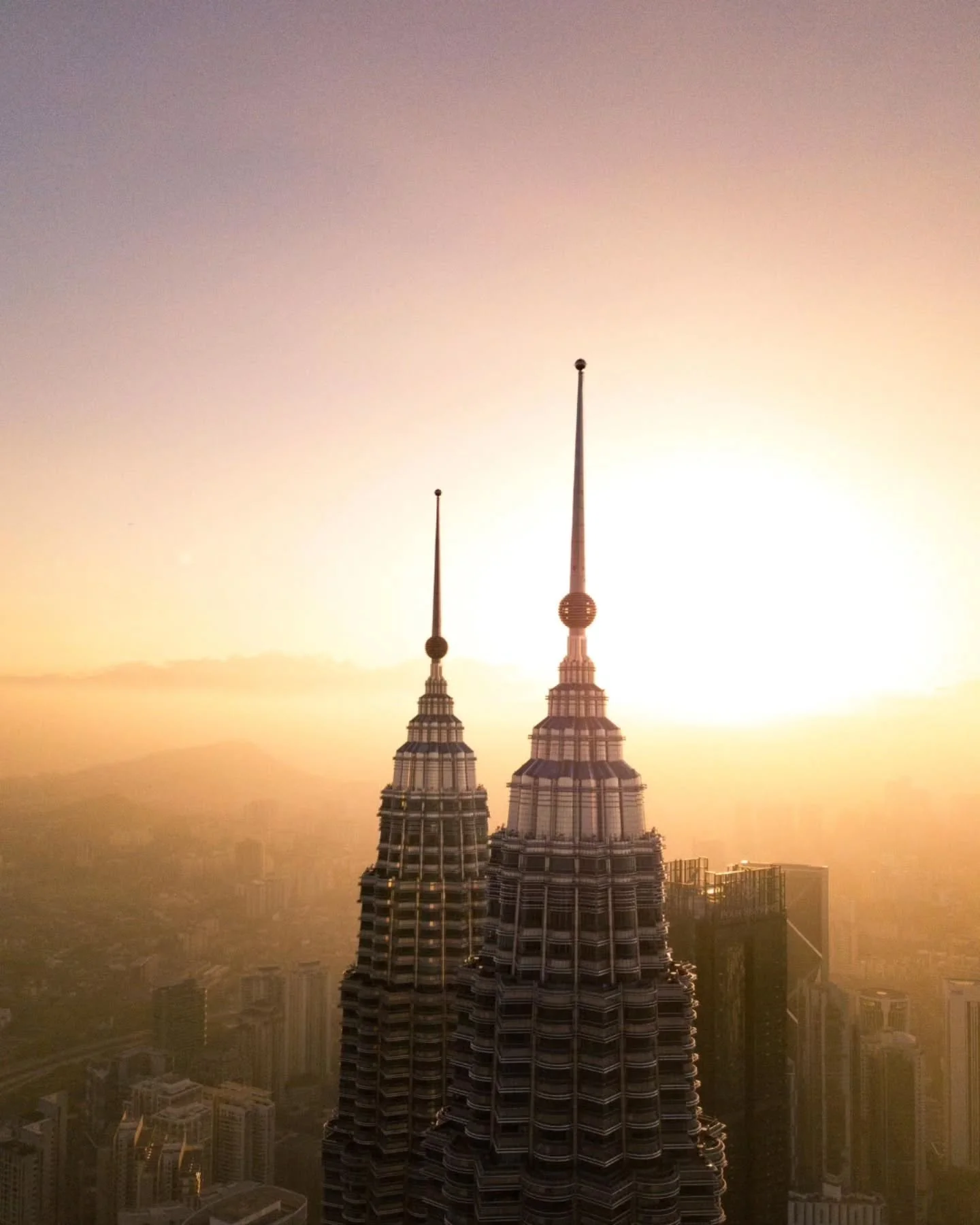 Icons of the skyline. Watching the sun dip behind the Petronas Towers is a moment that never gets old.

www.carpeasia.com
Your Journey, Elevated