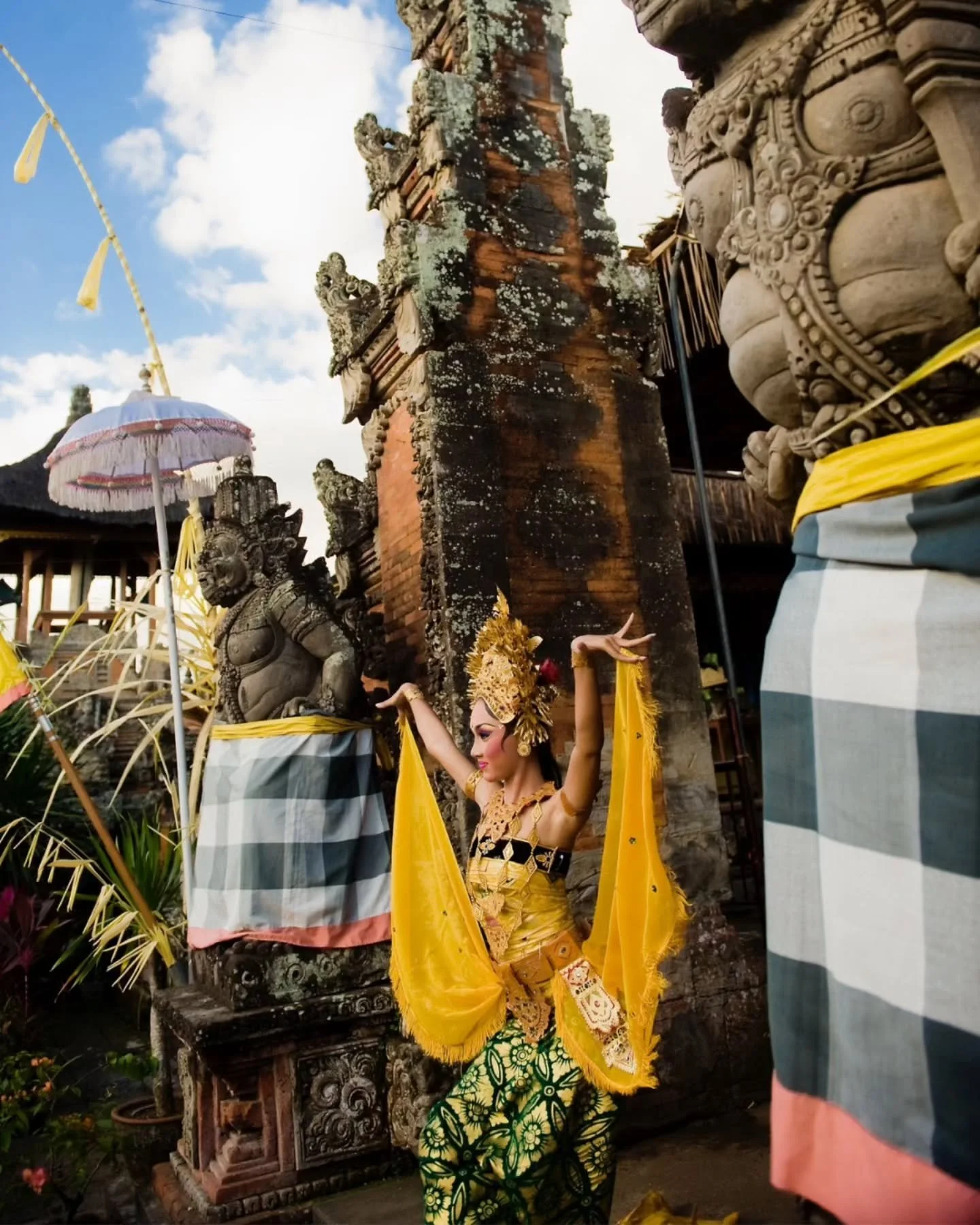 Captivated by the grace and storytelling of the Legong dance. History coming to life.

www.carpeasia.com
Your Journey, Elevated
