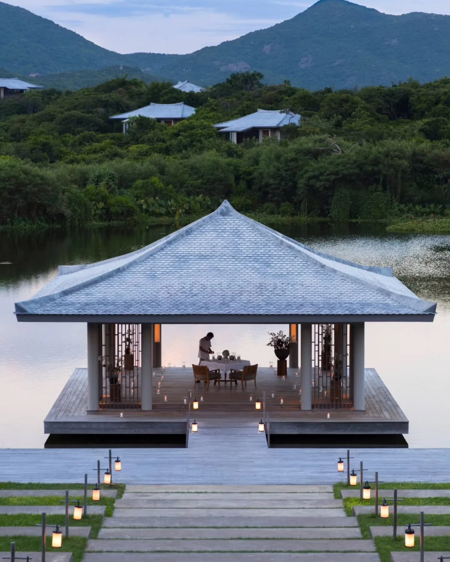 Twilight on the water. A private stillness before the evening begins.

www.carpeasia.com
Your Journey, Elevated