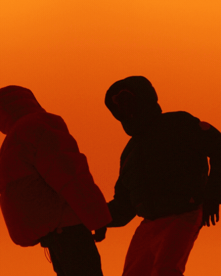 DZD_MON_Film_1_Connect_5_h264_4x5.gif