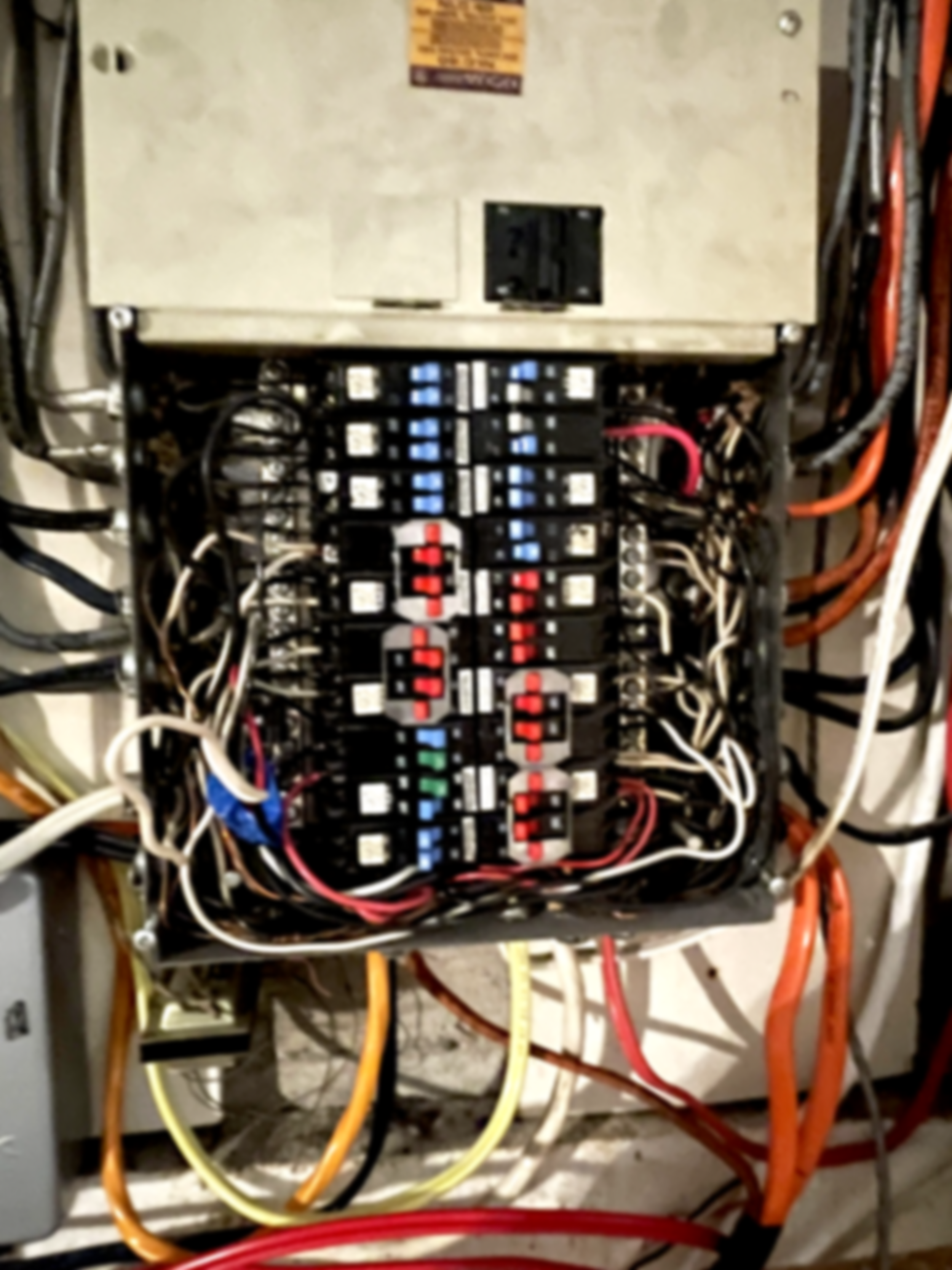 Panneaux électriques dangereux : Quelles marques faut-il remplacer ?