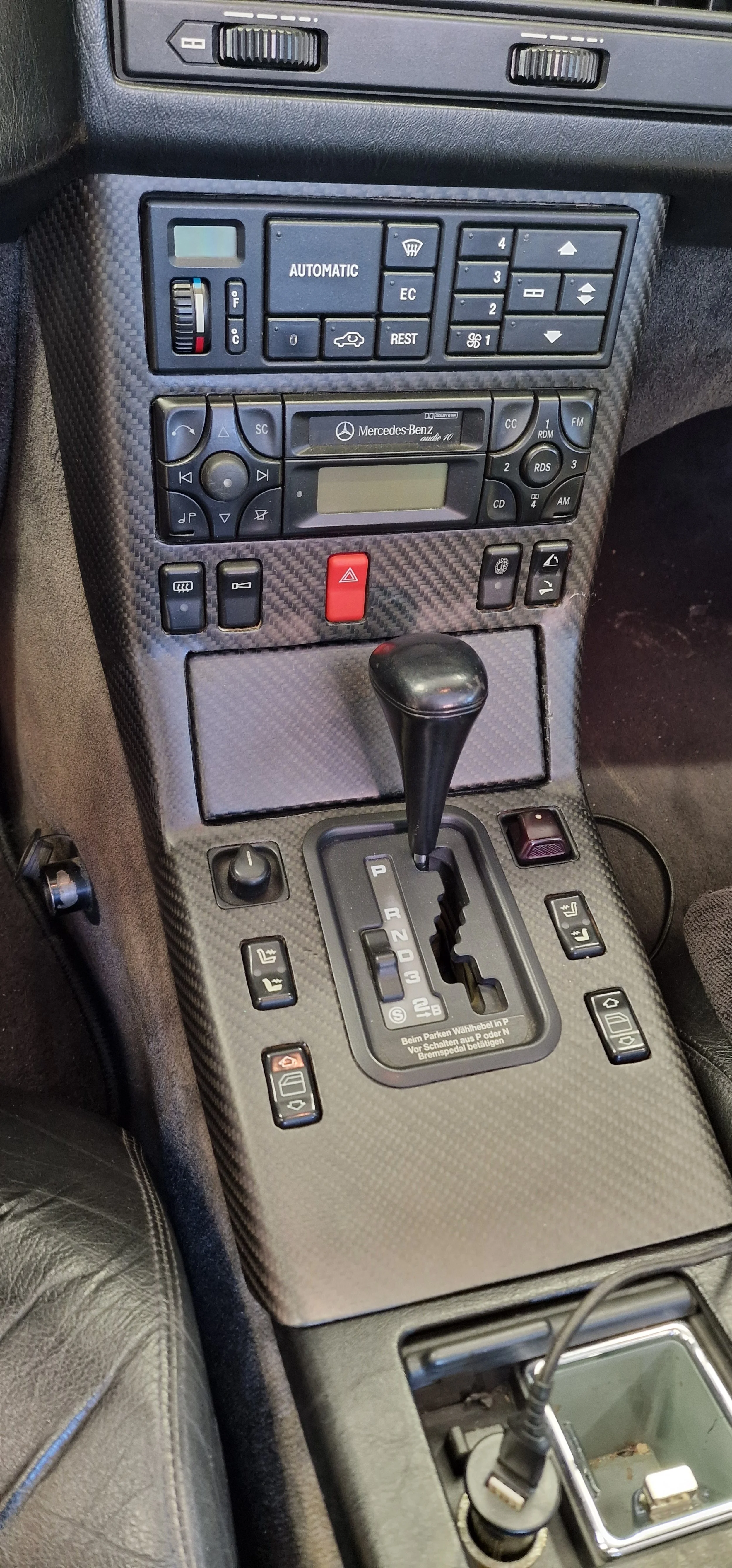 Mercedes carbonfiber karbon középkonzol center console