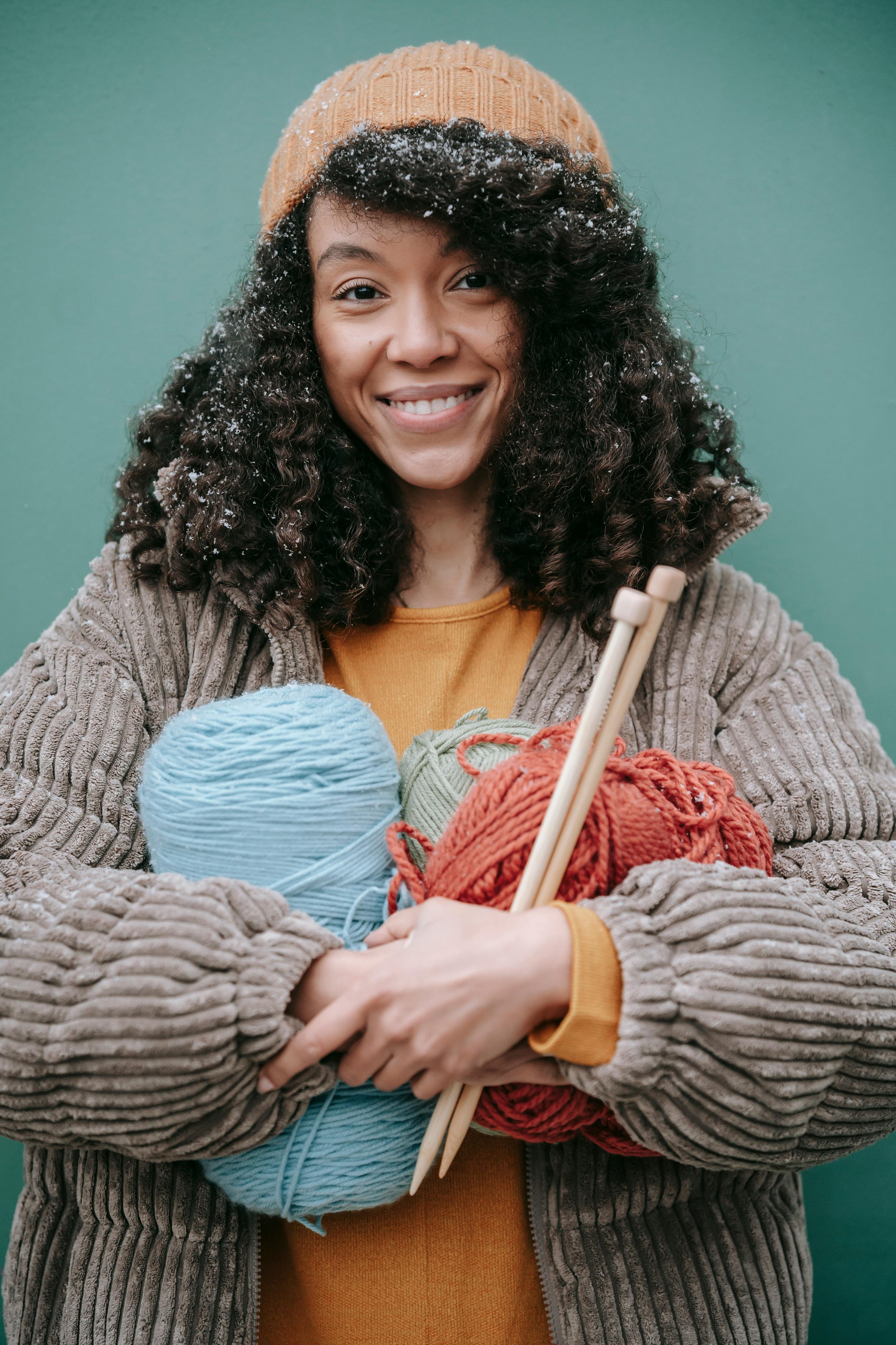 Peau qui tiraille en hiver : agir à la surface… et plus en profondeur
