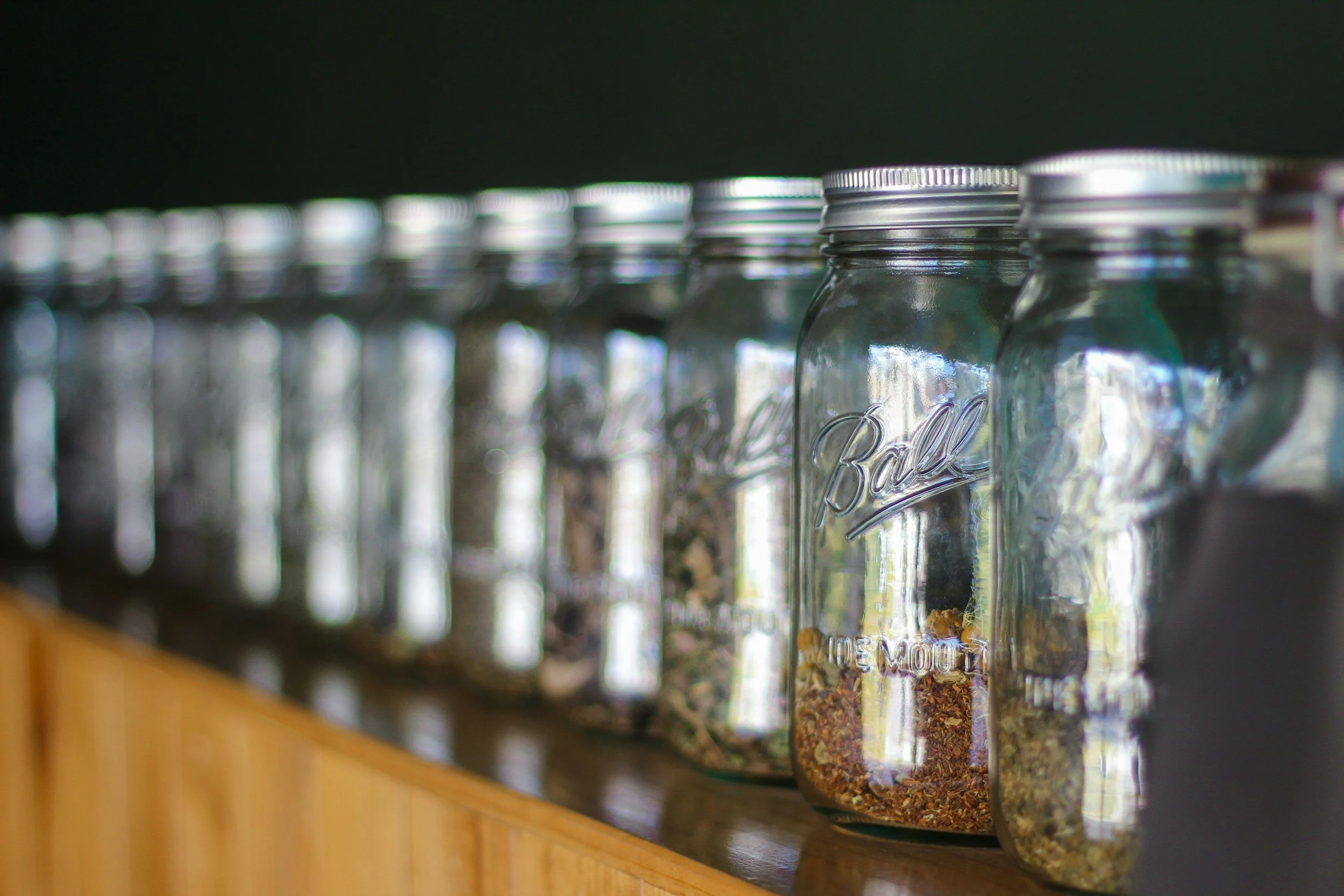 Créer votre armoire de soins naturels