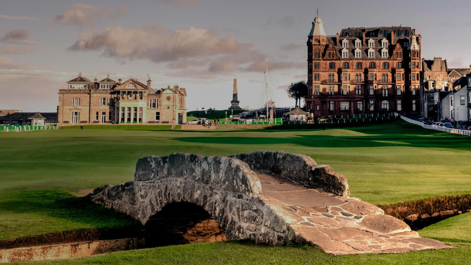 Links-Golf-St-Andrews-The-Old-Course-St-Andrews-header.jpg