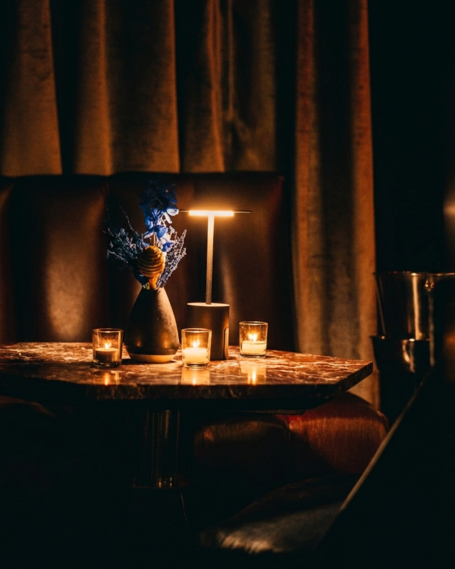 Romantic setting.png