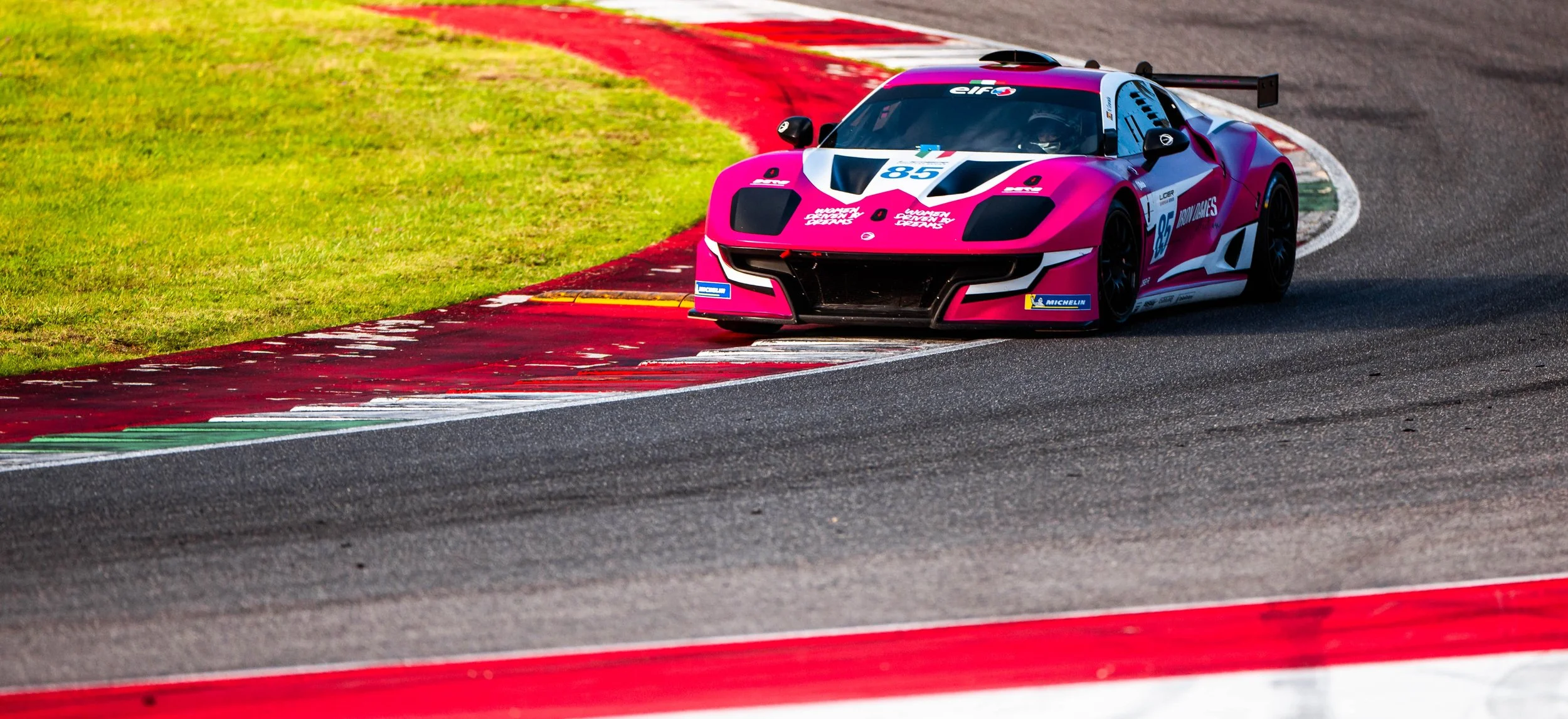 Natalia Granada | Driver | Official Website