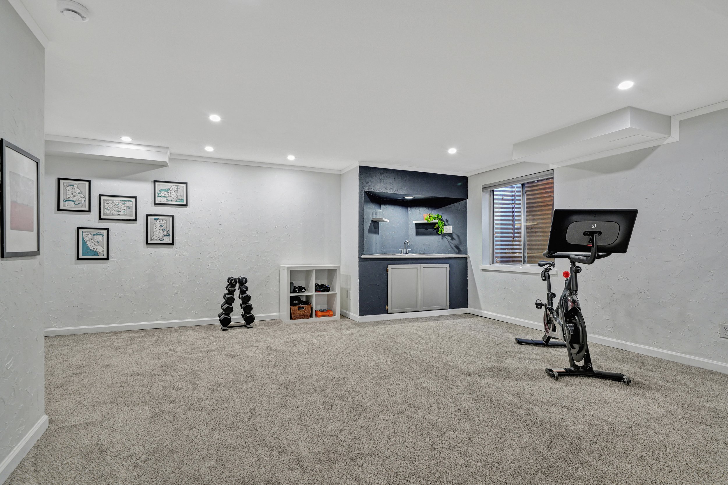 1651 Beacon Hill Dr(MLS)(UPDATE)-7.jpg