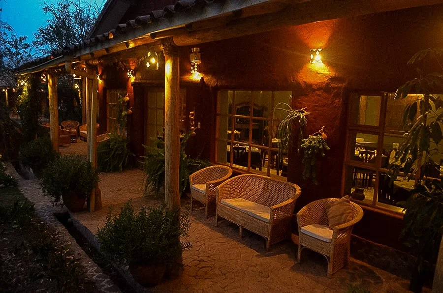 hotel lobby outside -2.jpg