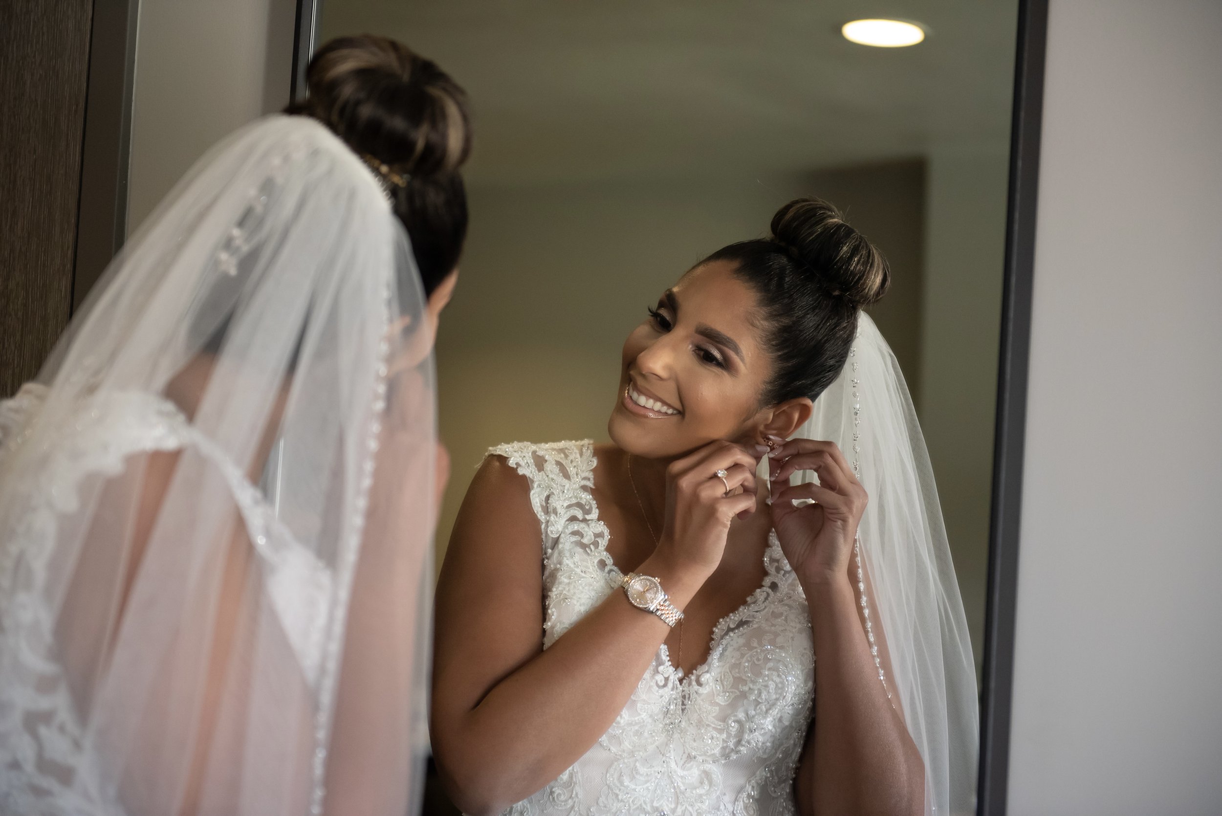 freelance mobile and traveling makeup artists