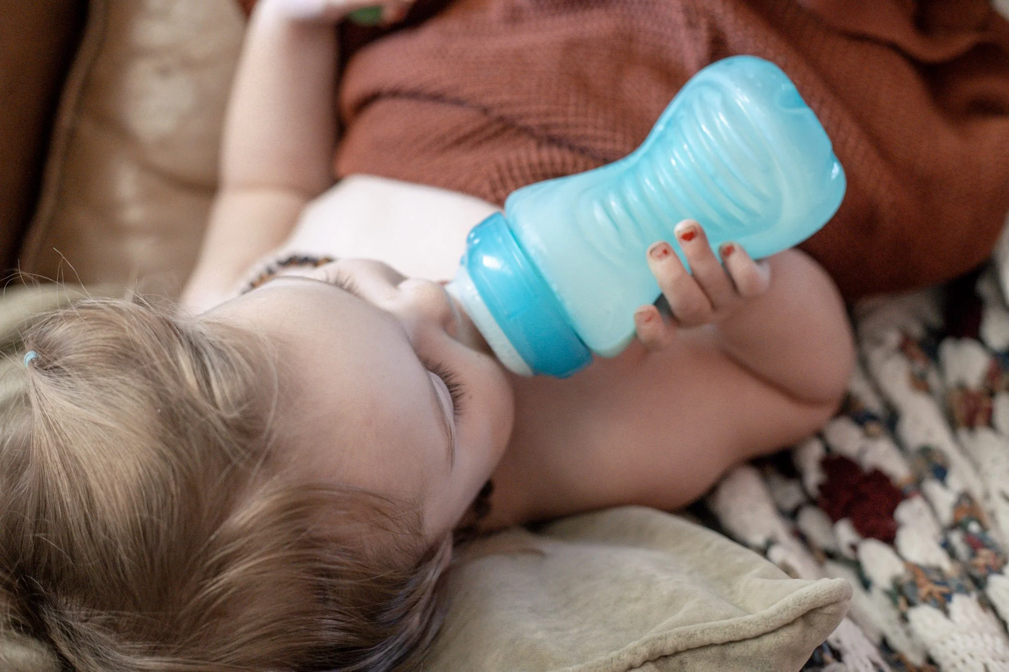 a toddler drinking raw a2/a2 milk