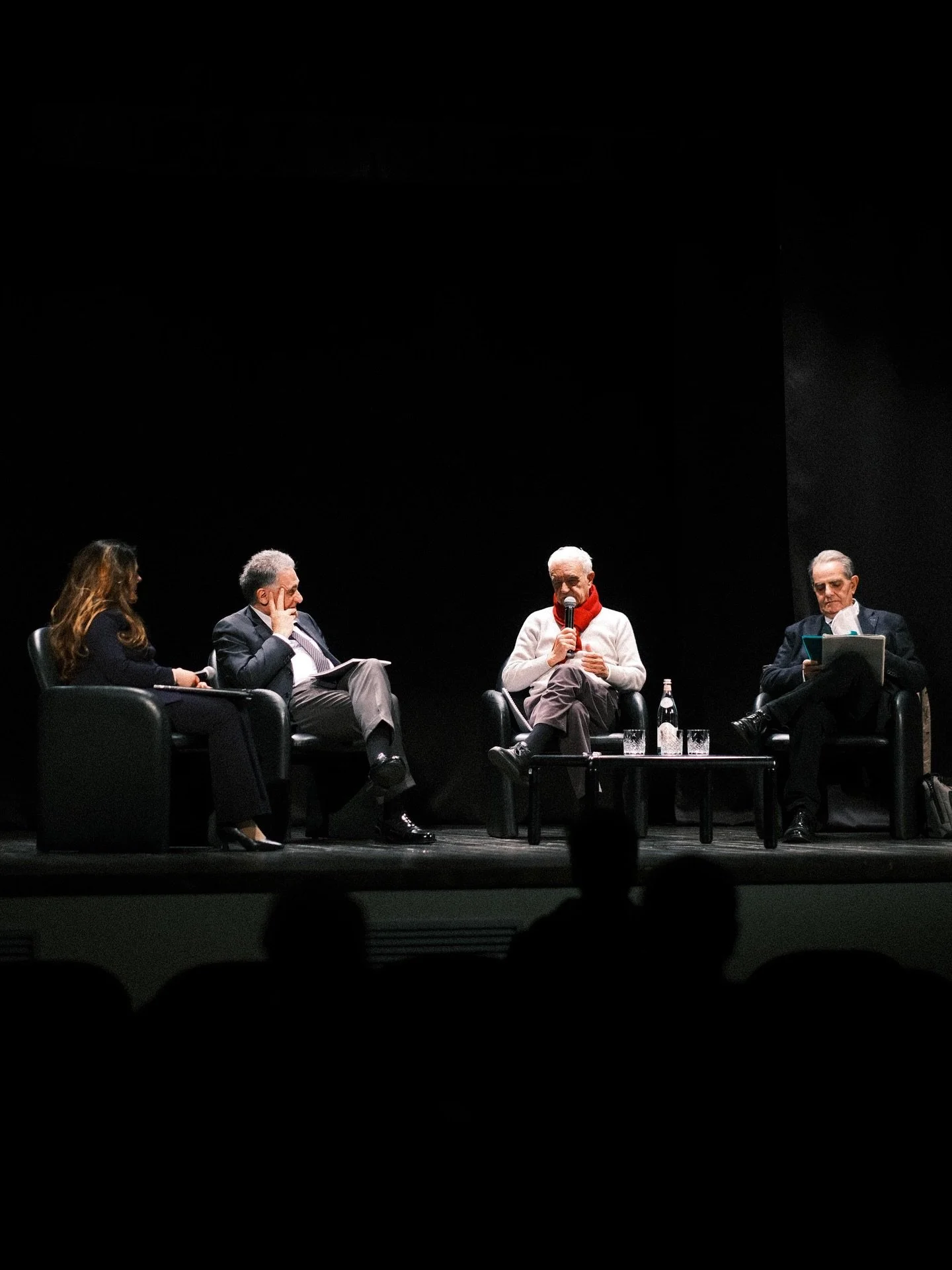 ⛰️ 𝐋𝐢𝐯𝐚𝐭𝐚, 𝐥𝐚 𝐦𝐨𝐧𝐭𝐚𝐠𝐧𝐚 𝐝𝐢 𝐑𝐨𝐦𝐚
𝐔𝐧 𝐢𝐧𝐜𝐨𝐧𝐭𝐫𝐨 𝐜𝐡𝐞 𝐜𝐞𝐥𝐞𝐛𝐫𝐚 𝐥𝐚 𝐛𝐞𝐥𝐥𝐞𝐳𝐳𝐚 𝐝𝐢 𝐋𝐢𝐯𝐚𝐭𝐚 𝐞 𝐢𝐥 𝐥𝐞𝐠𝐚𝐦𝐞 𝐢𝐧𝐝𝐢𝐬𝐬𝐨𝐥𝐮𝐛𝐢𝐥𝐞 𝐜𝐨𝐧 𝐢𝐥 𝐧𝐨𝐬𝐭𝐫𝐨 𝐭𝐞𝐫𝐫𝐢𝐭𝐨𝐫𝐢𝐨

👉🏻 Nella serata 