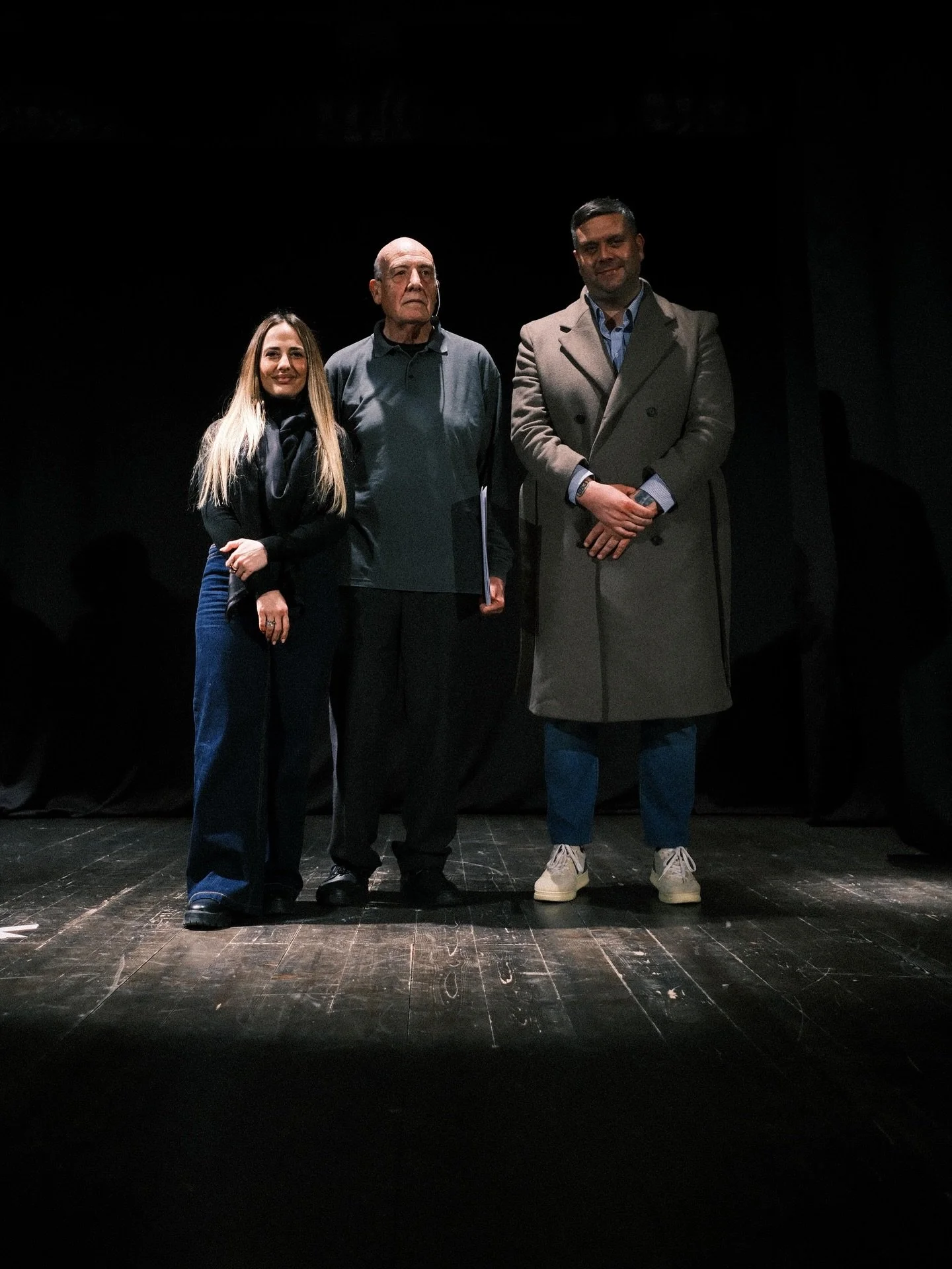 🎭 𝐈𝐥 𝐭𝐞𝐚𝐭𝐫𝐨 𝐜𝐡𝐞 𝐞𝐦𝐨𝐳𝐢𝐨𝐧𝐚 𝐞 𝐢𝐧𝐭𝐞𝐫𝐫𝐨𝐠𝐚: 𝐠𝐫𝐚𝐧𝐝𝐞 𝐩𝐚𝐫𝐭𝐞𝐜𝐢𝐩𝐚𝐳𝐢𝐨𝐧𝐞 𝐚𝐥 𝐓𝐞𝐚𝐭𝐫𝐨 𝐍𝐚𝐫𝐳𝐢𝐨 𝐩𝐞𝐫 &ldquo;𝐈𝐥 𝐩𝐫𝐢𝐦𝐨 𝐦𝐢𝐫𝐚𝐜𝐨𝐥𝐨 𝐝𝐢 𝐆𝐞𝐬𝐮̀ 𝐁𝐚𝐦𝐛𝐢𝐧𝐨&rdquo;

Si &egrave; concluso con