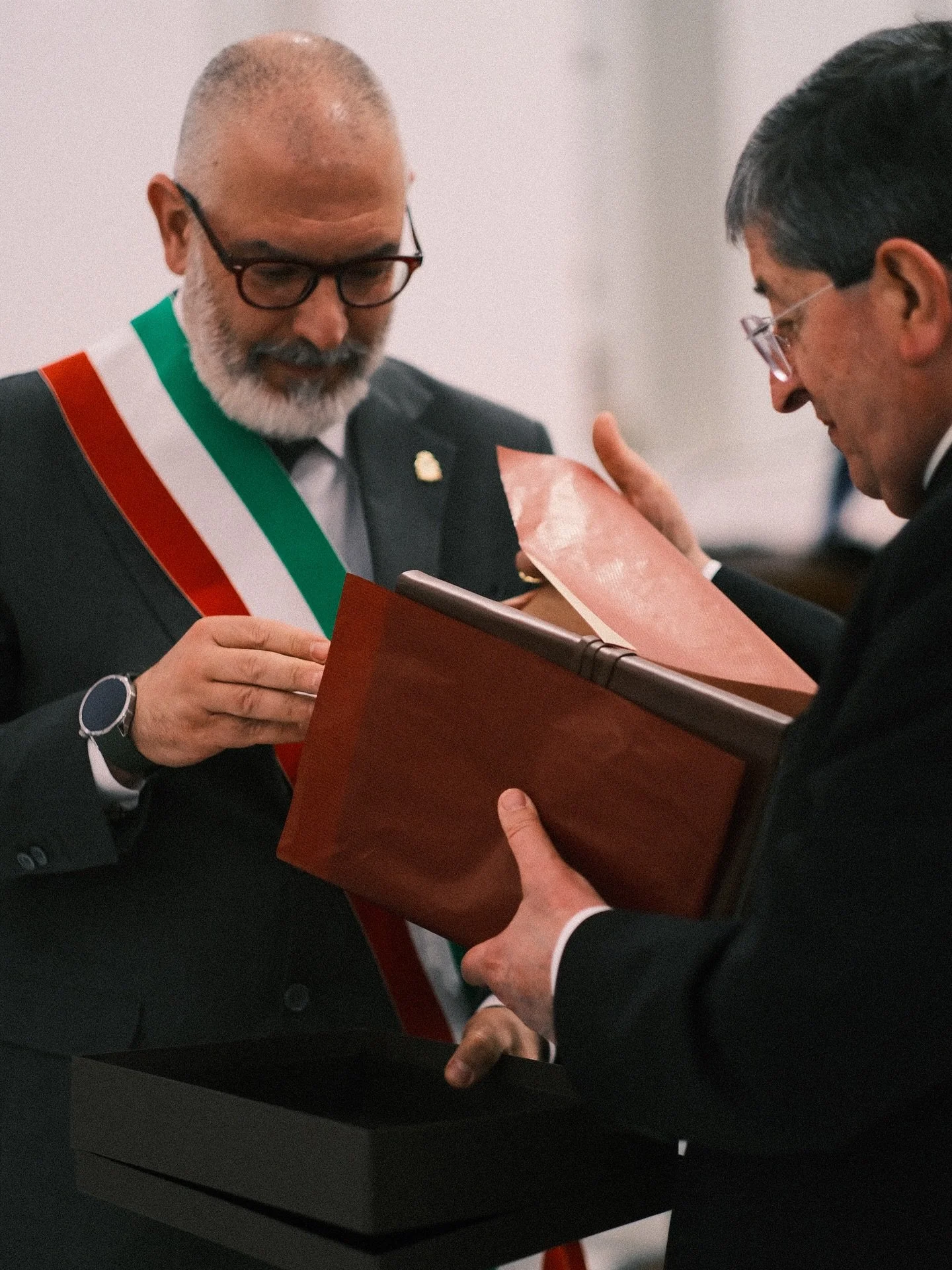 𝐃𝐚𝐥𝐥𝐚 𝐏𝐚𝐫𝐨𝐥𝐚 𝐚𝐥𝐥𝐚 𝐒𝐭𝐚𝐦𝐩𝐚: 𝐒𝐮𝐛𝐢𝐚𝐜𝐨, 𝐜𝐮𝐥𝐥𝐚 𝐝𝐢 𝐥𝐮𝐜𝐞 𝐞 𝐦𝐞𝐦𝐨𝐫𝐢𝐚 📖 ✨

⛪️ Nella solenne cornice della Basilica di Santa Scolastica, si &egrave; conclusa domenica 19 aprile 2026 la mostra dedicata a Johannes Gu