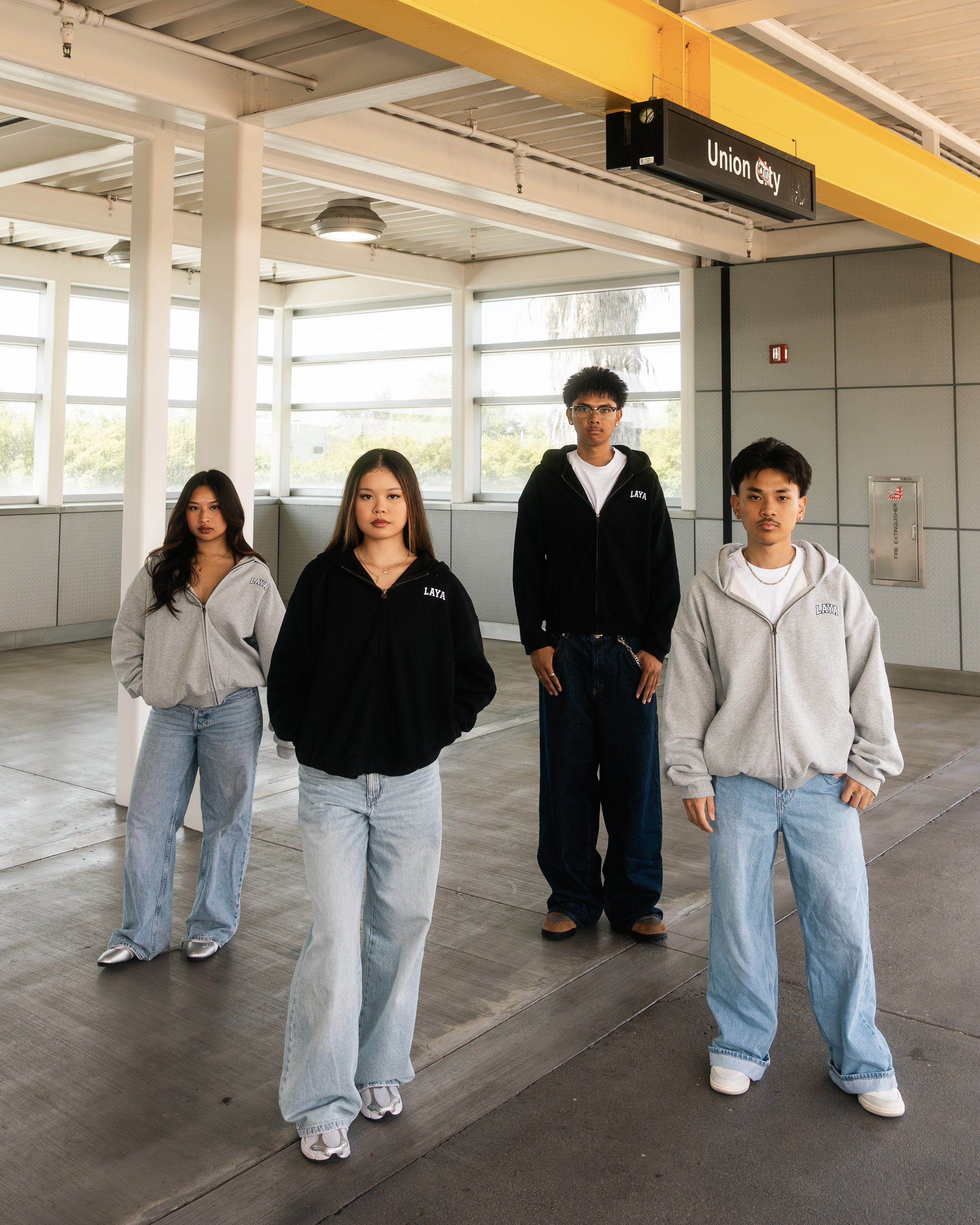 MWL. Seamless Zip Up Hoodie