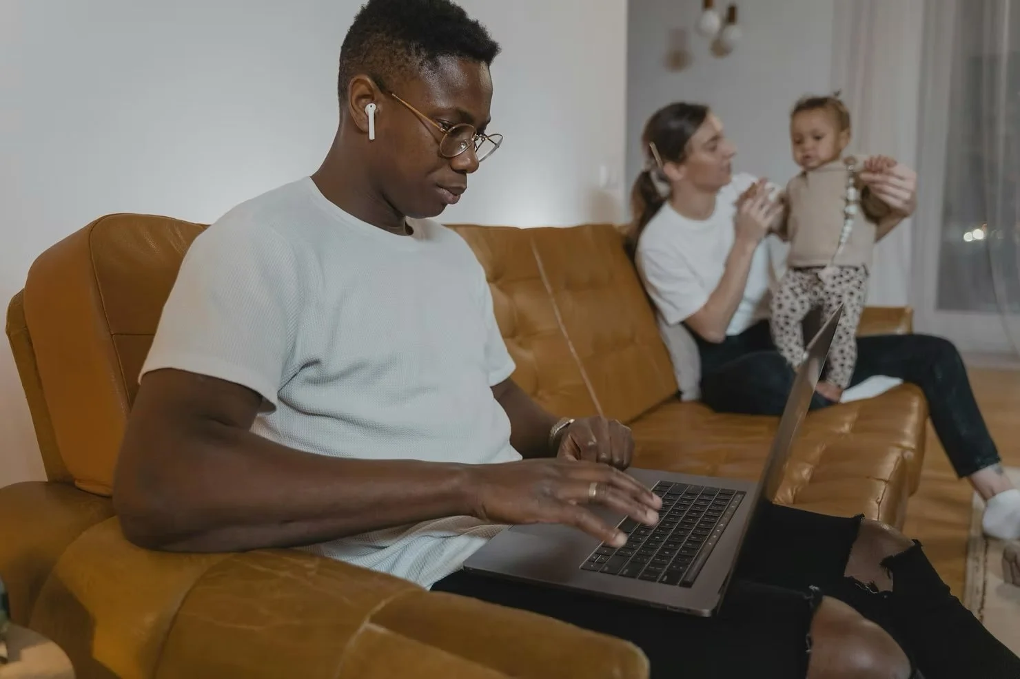 The Real Reason Working Parents Aren’t Applying to Your Jobs