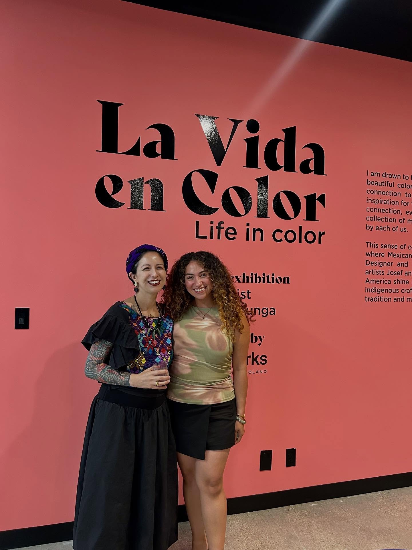 ✨ Immersed in color, creativity, and community. 🌹

I had the honor of attending the La Vida en Color exhibit soft launch at @bellworkschi, celebrating the vision of the talented design @arte.en.los.huesitos @npz_studio 🎨🌈

Grateful for the opportu